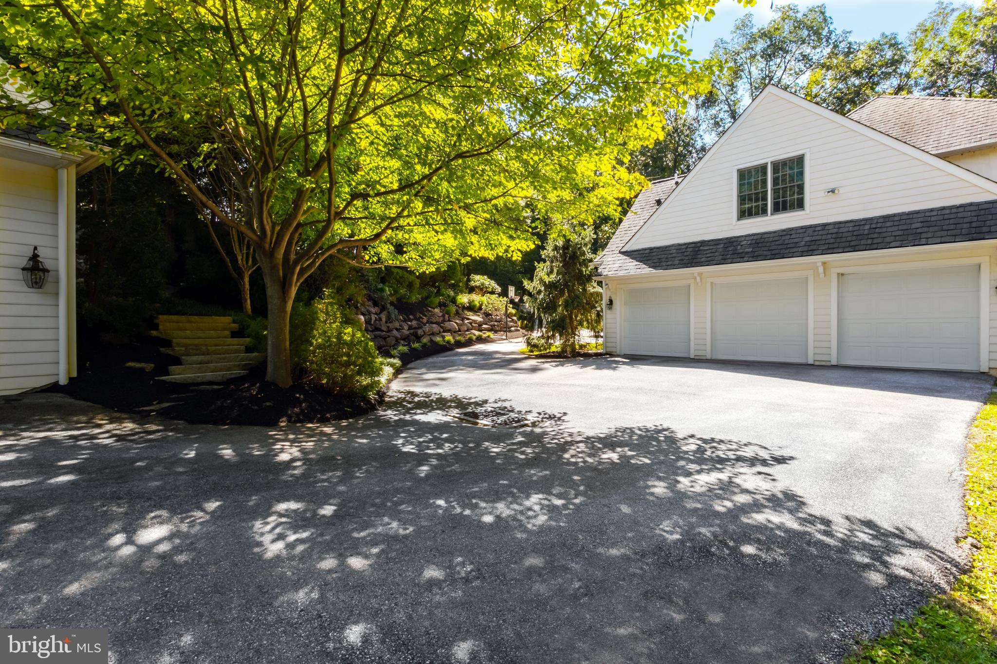 HIDDEN COVE - Residential