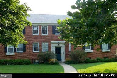 2 BR 1 BA Belle View condo with views of trees and parkland. Extra closet space. Laundry room in same building. Free Belle View pool opens Memorial Day!.
