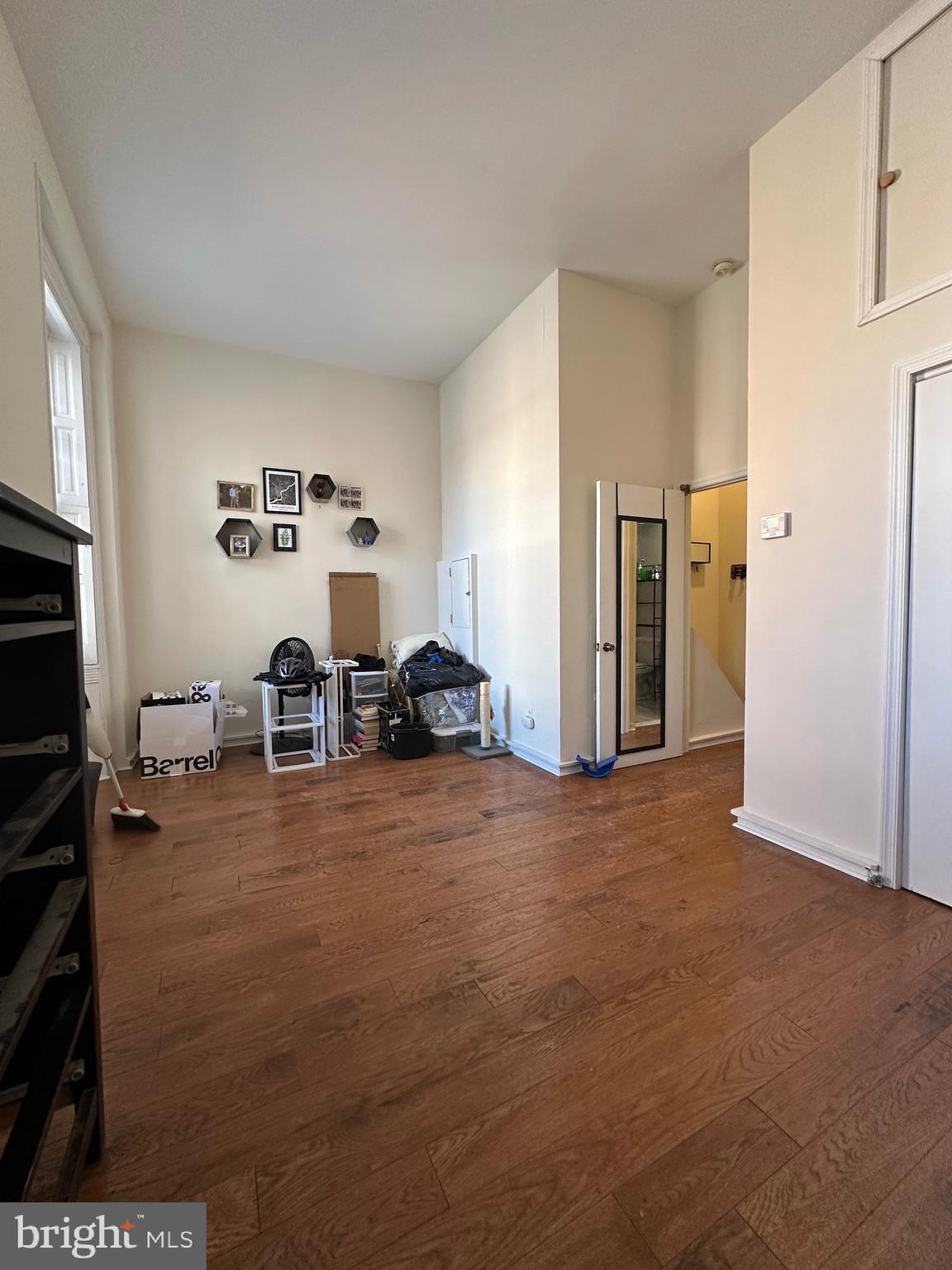 SOCIETY HILL - Residential Lease
