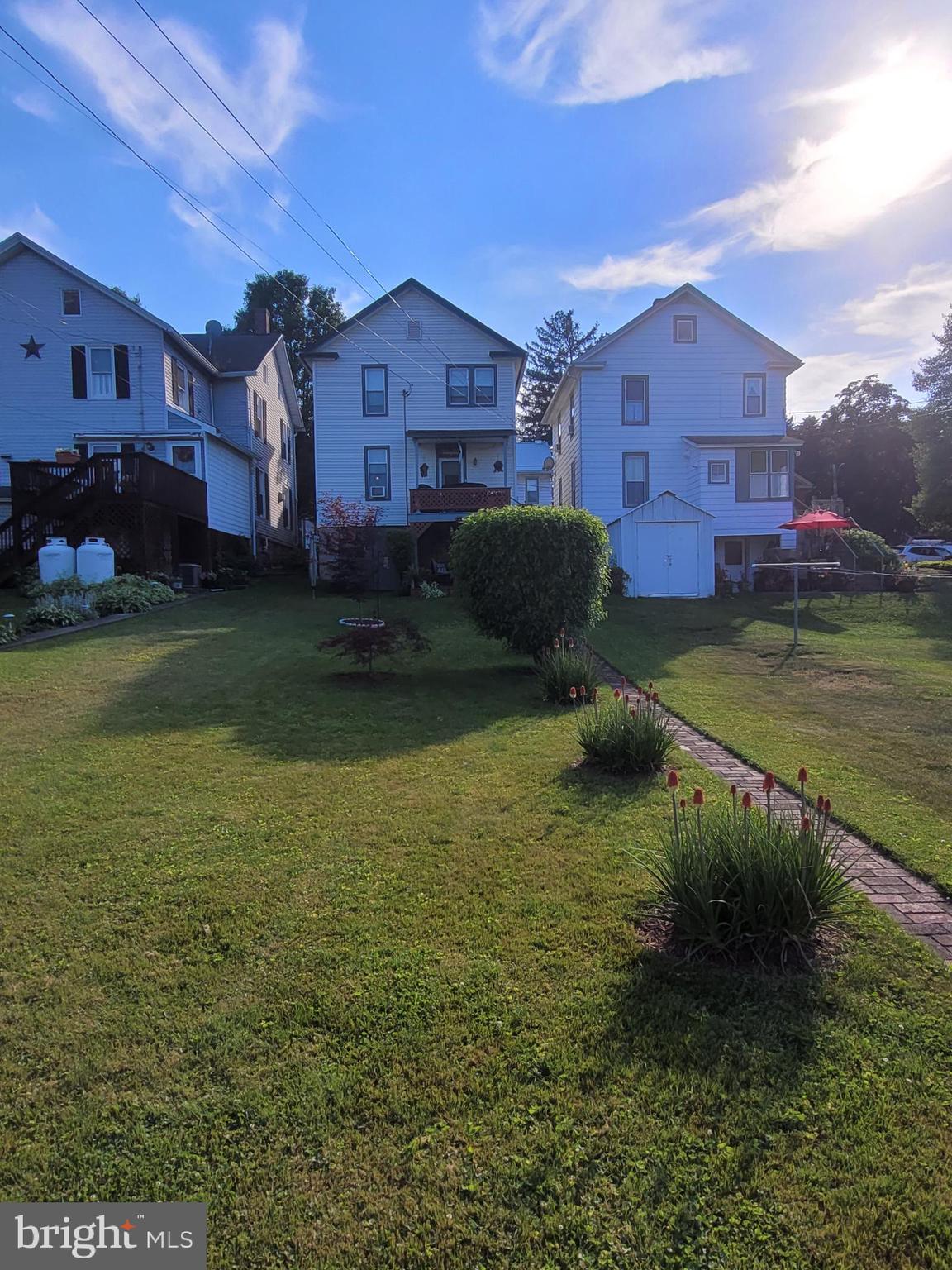 NEWPORT - Residential