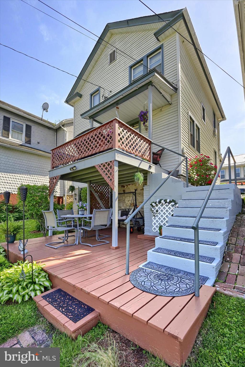 NEWPORT - Residential
