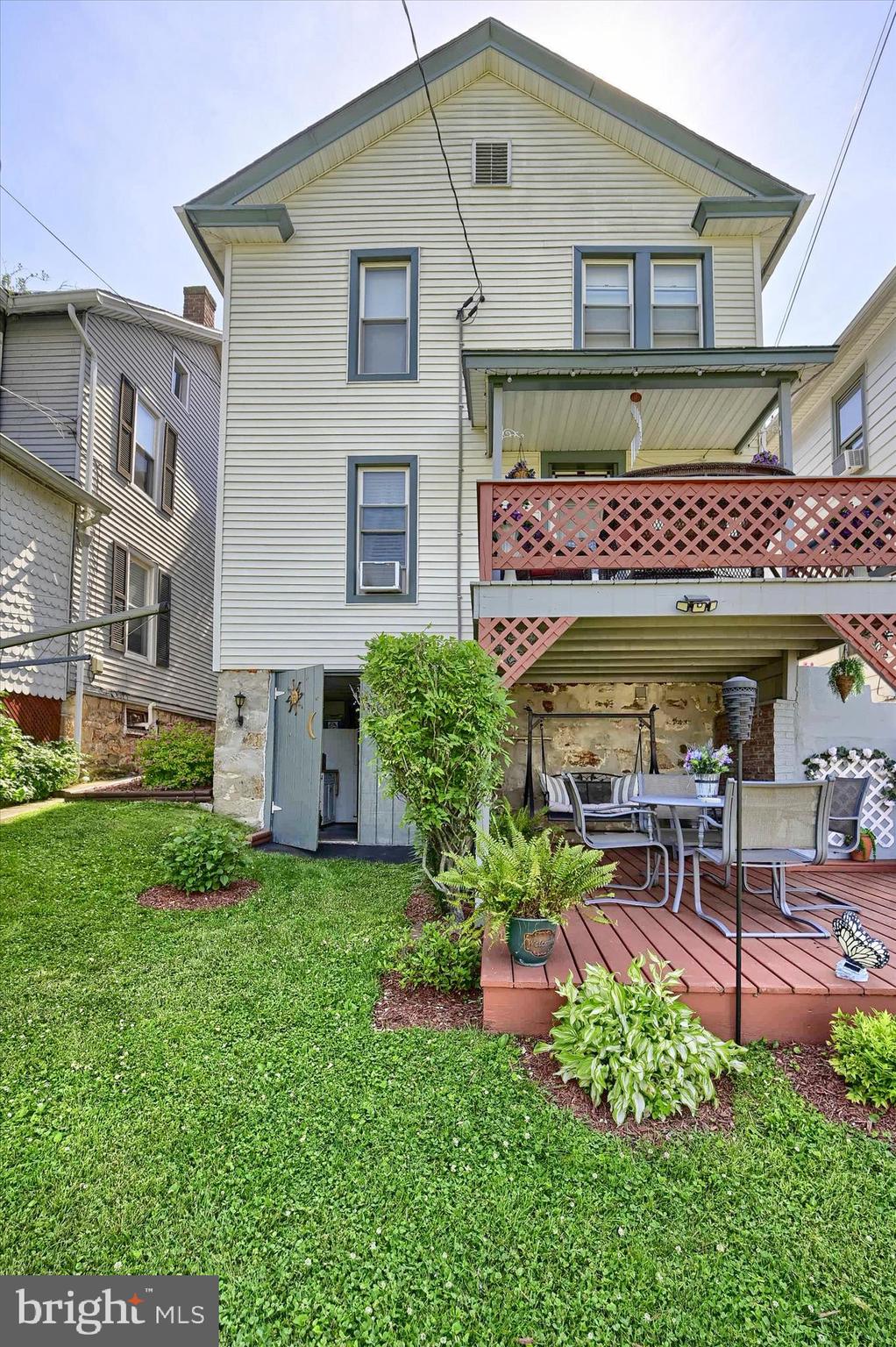 NEWPORT - Residential