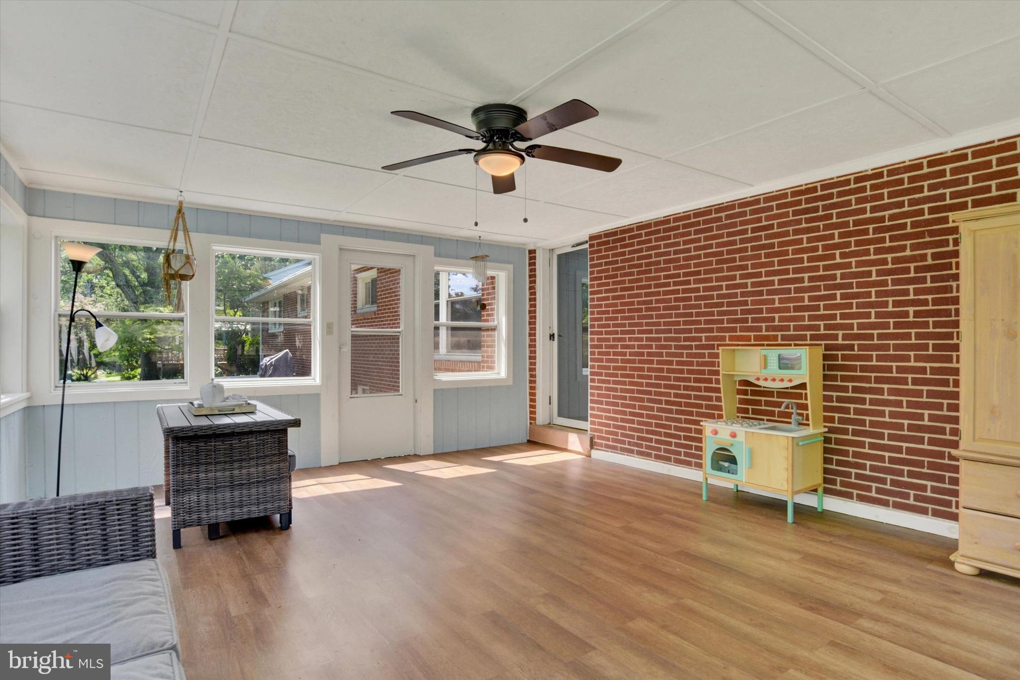 CEDAR CLIFF MANOR - Residential