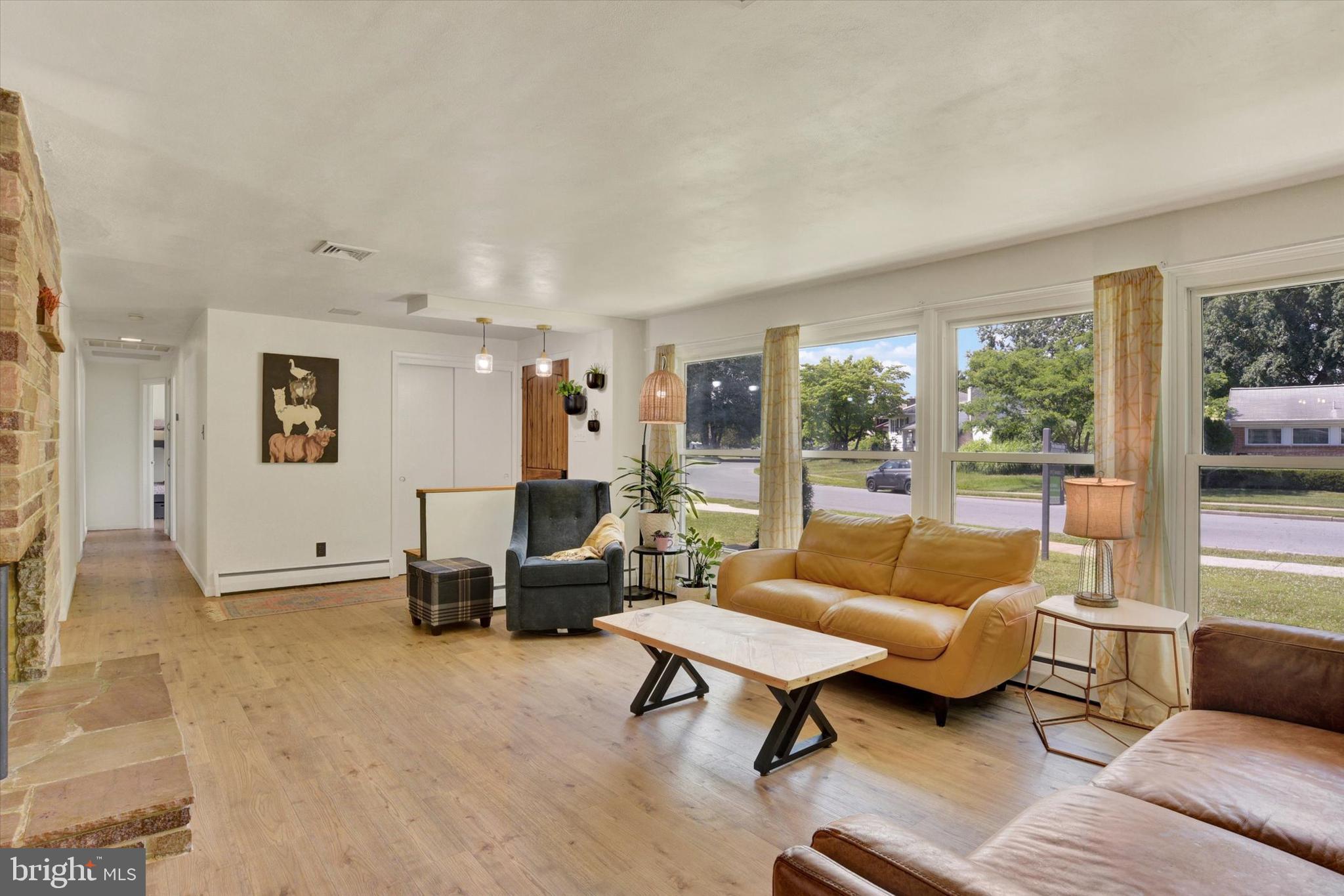 CEDAR CLIFF MANOR - Residential
