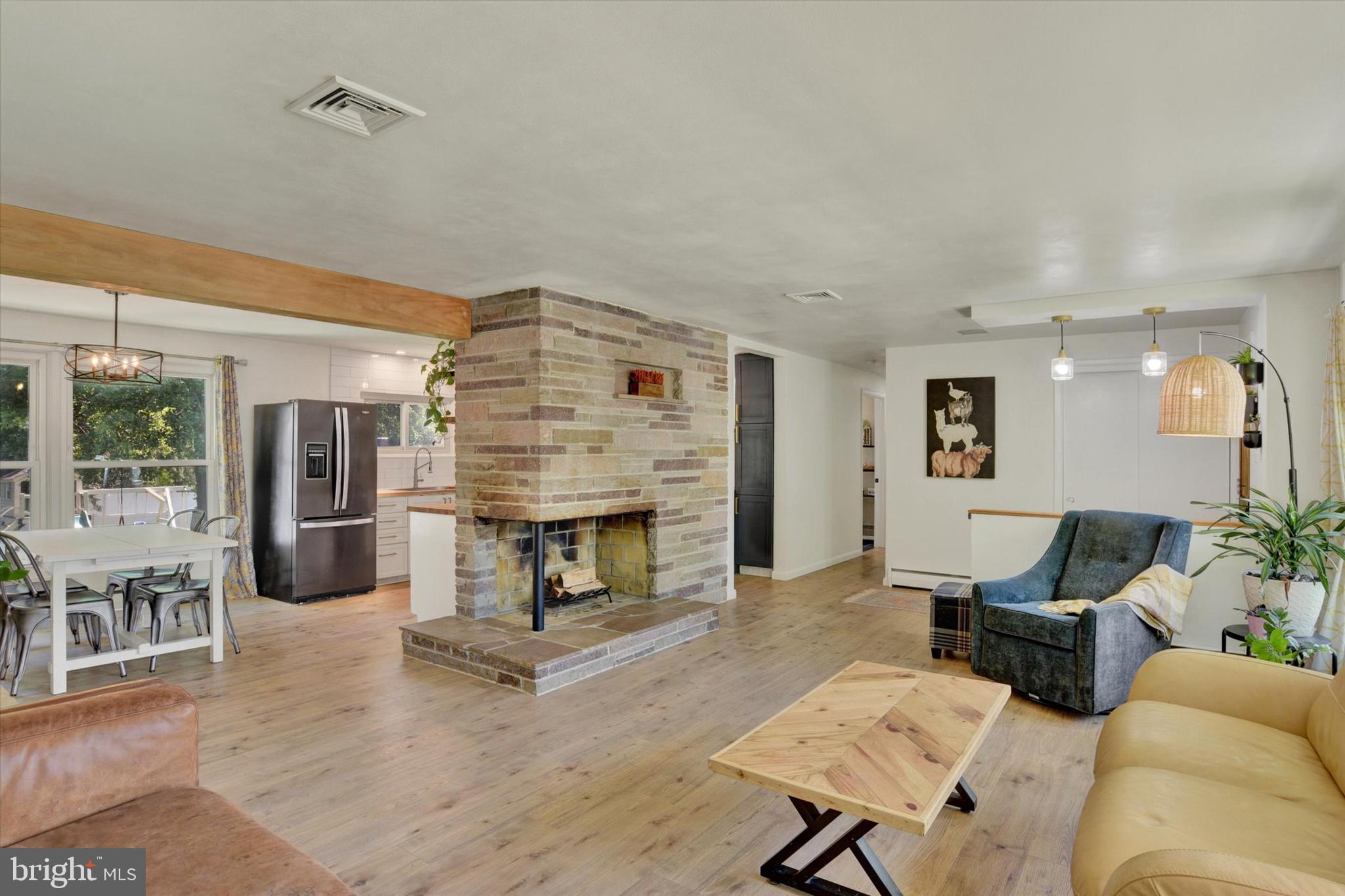 CEDAR CLIFF MANOR - Residential
