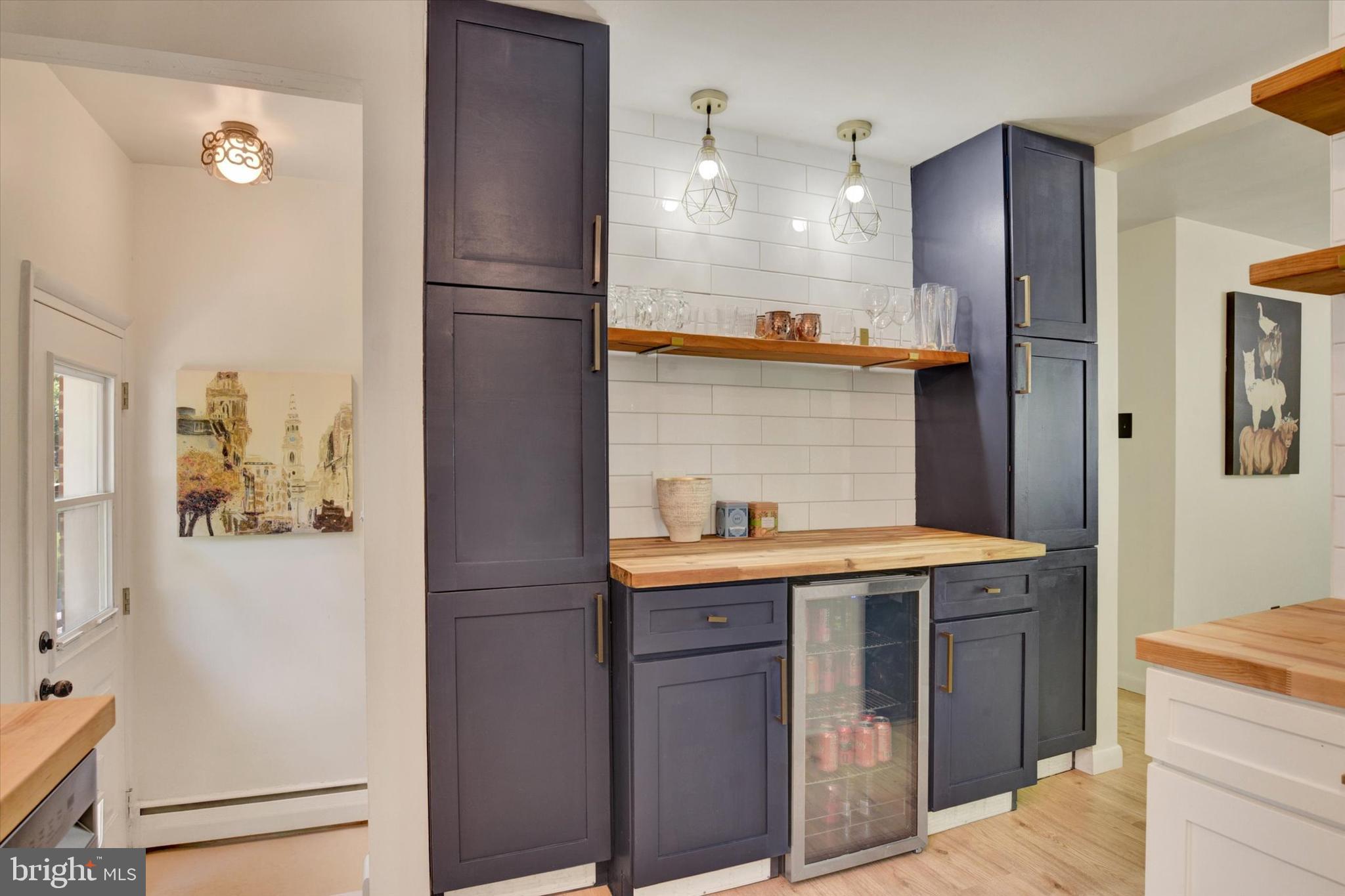 CEDAR CLIFF MANOR - Residential