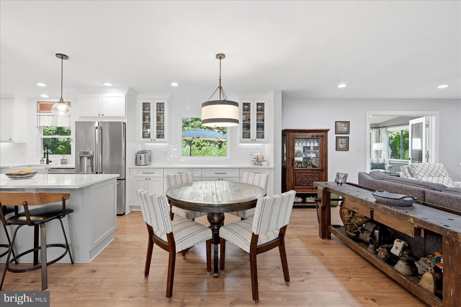 LAKE RIDGE - Residential