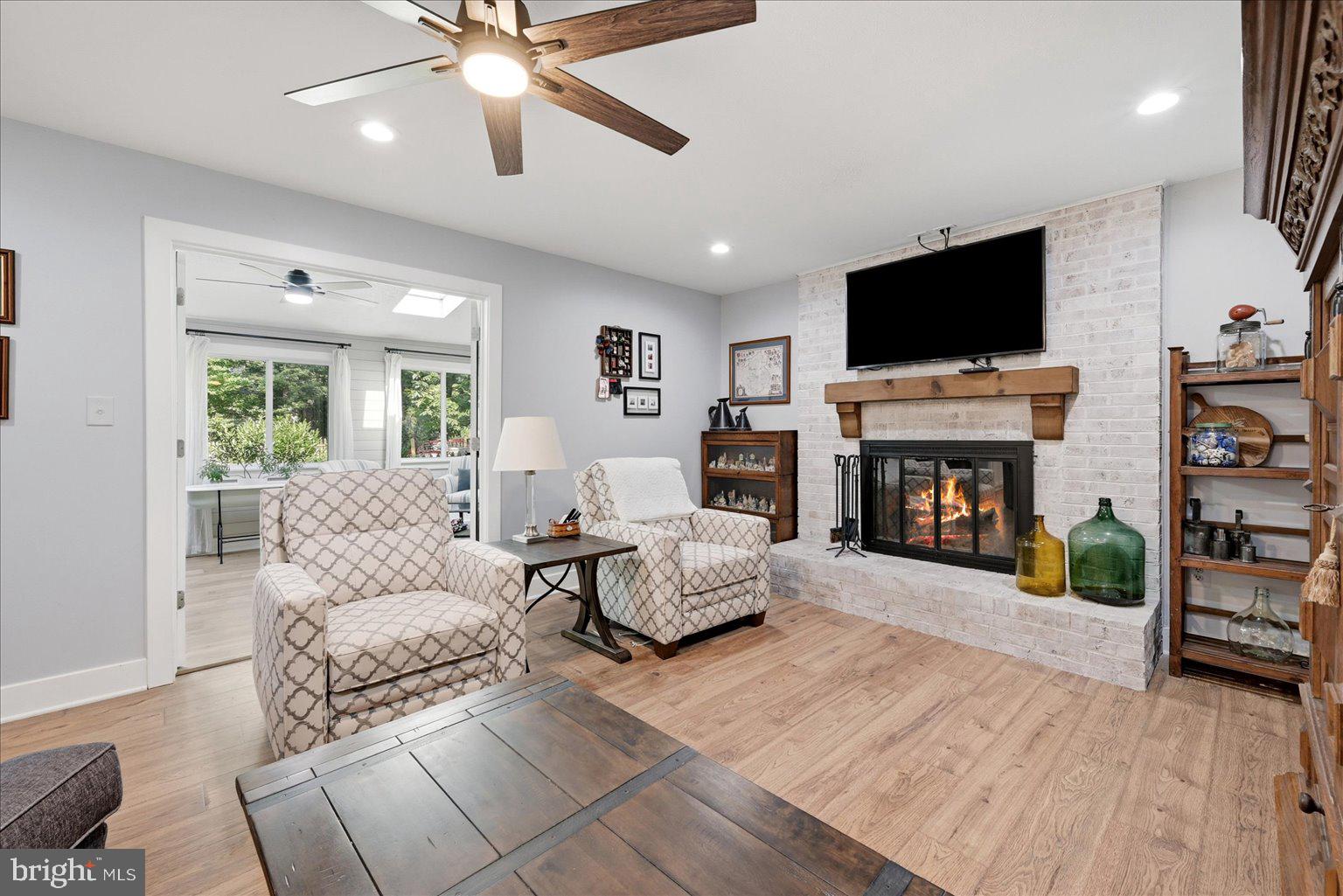 LAKE RIDGE - Residential