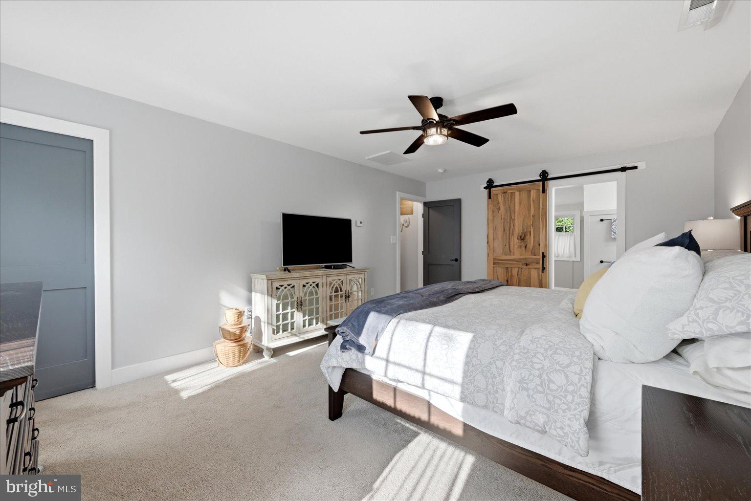 LAKE RIDGE - Residential