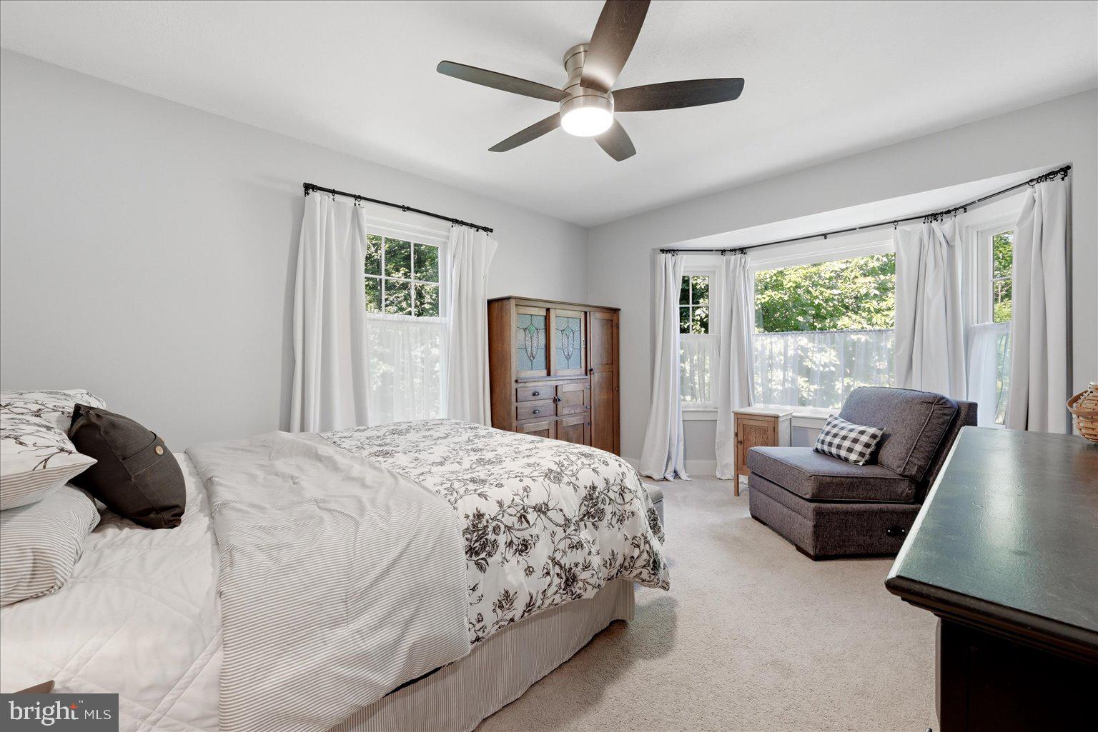 LAKE RIDGE - Residential