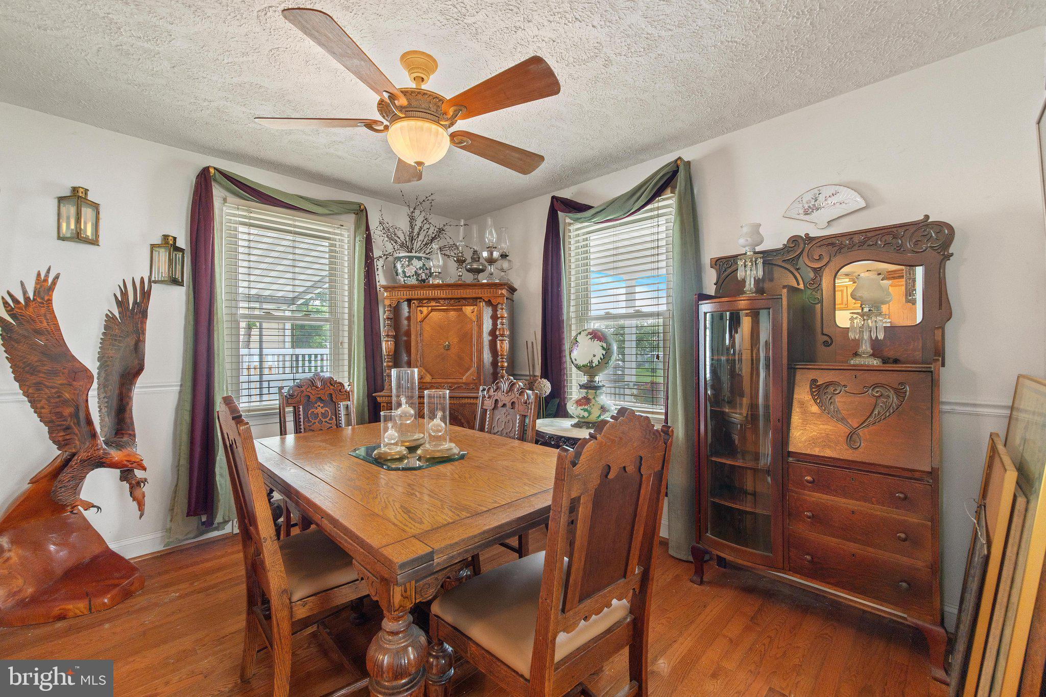 COLONIAL DRIVE - Residential