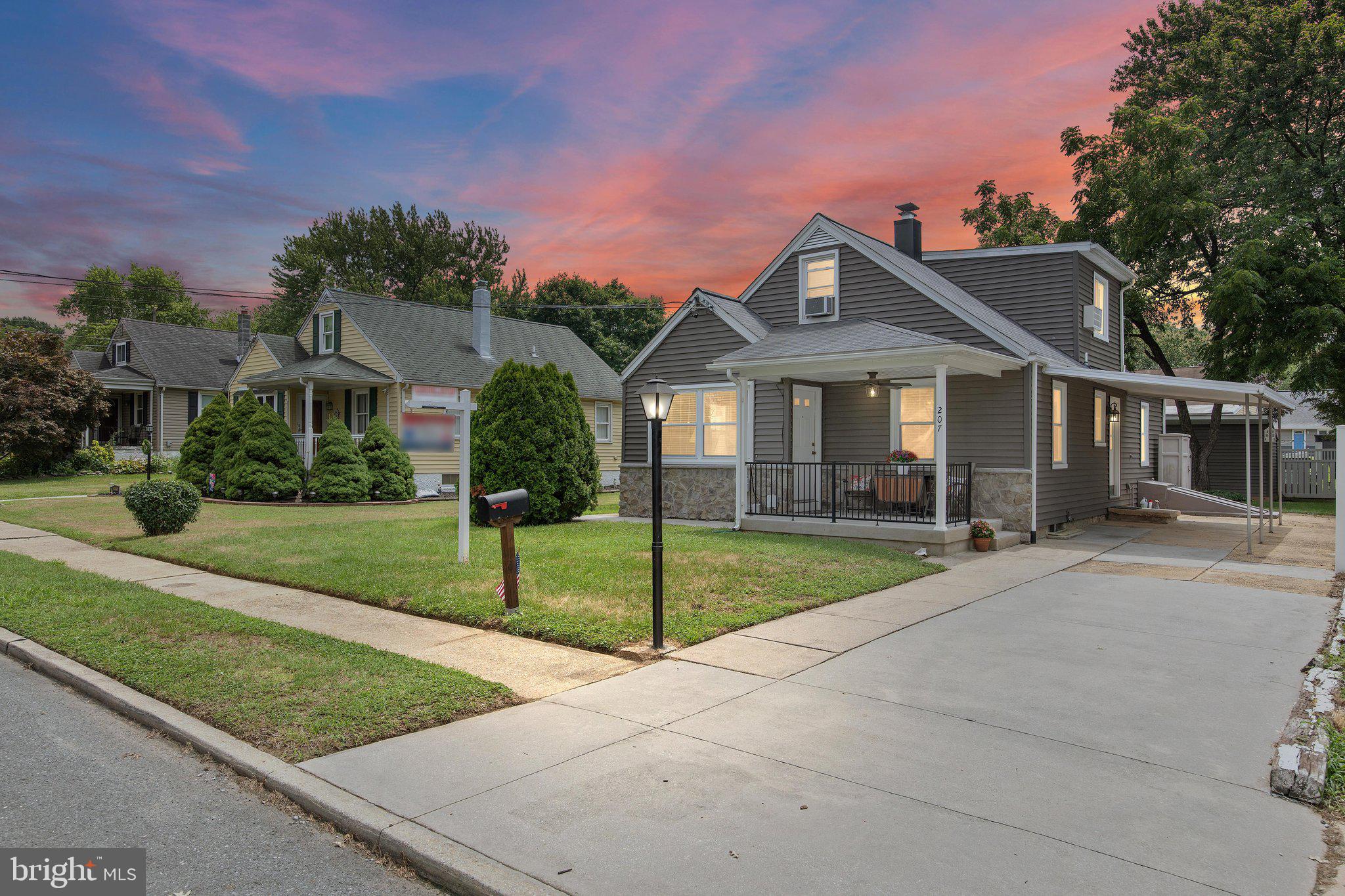 COLONIAL DRIVE - Residential