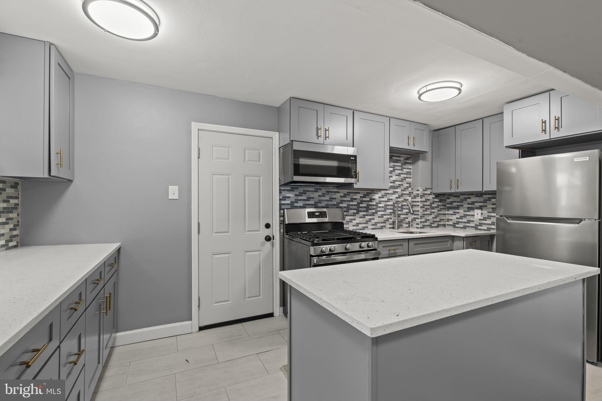 HAVERTOWN - Residential