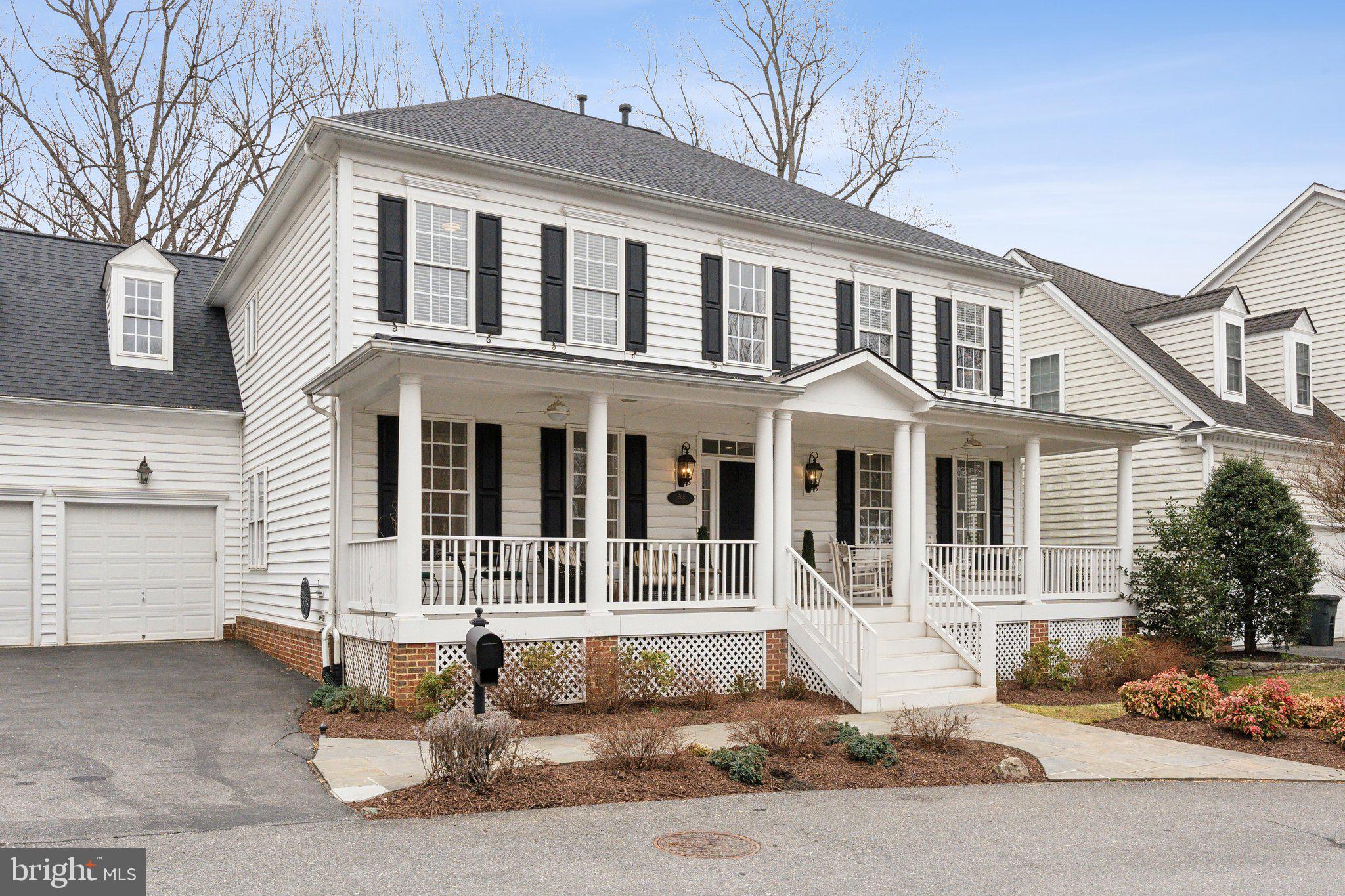 LAKELANDS - Residential