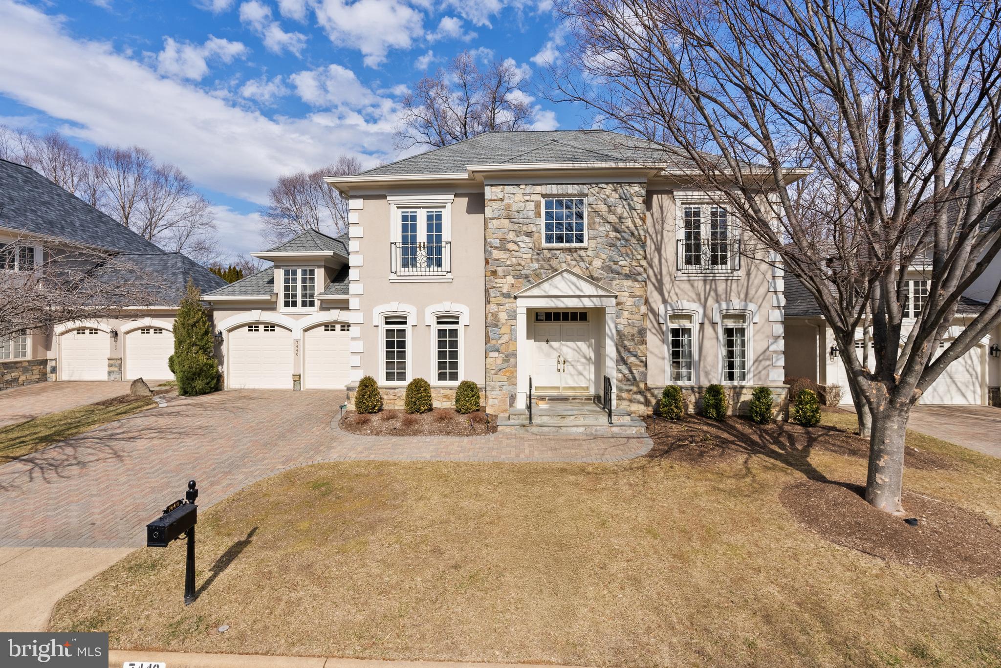 MAPLEWOOD - Residential