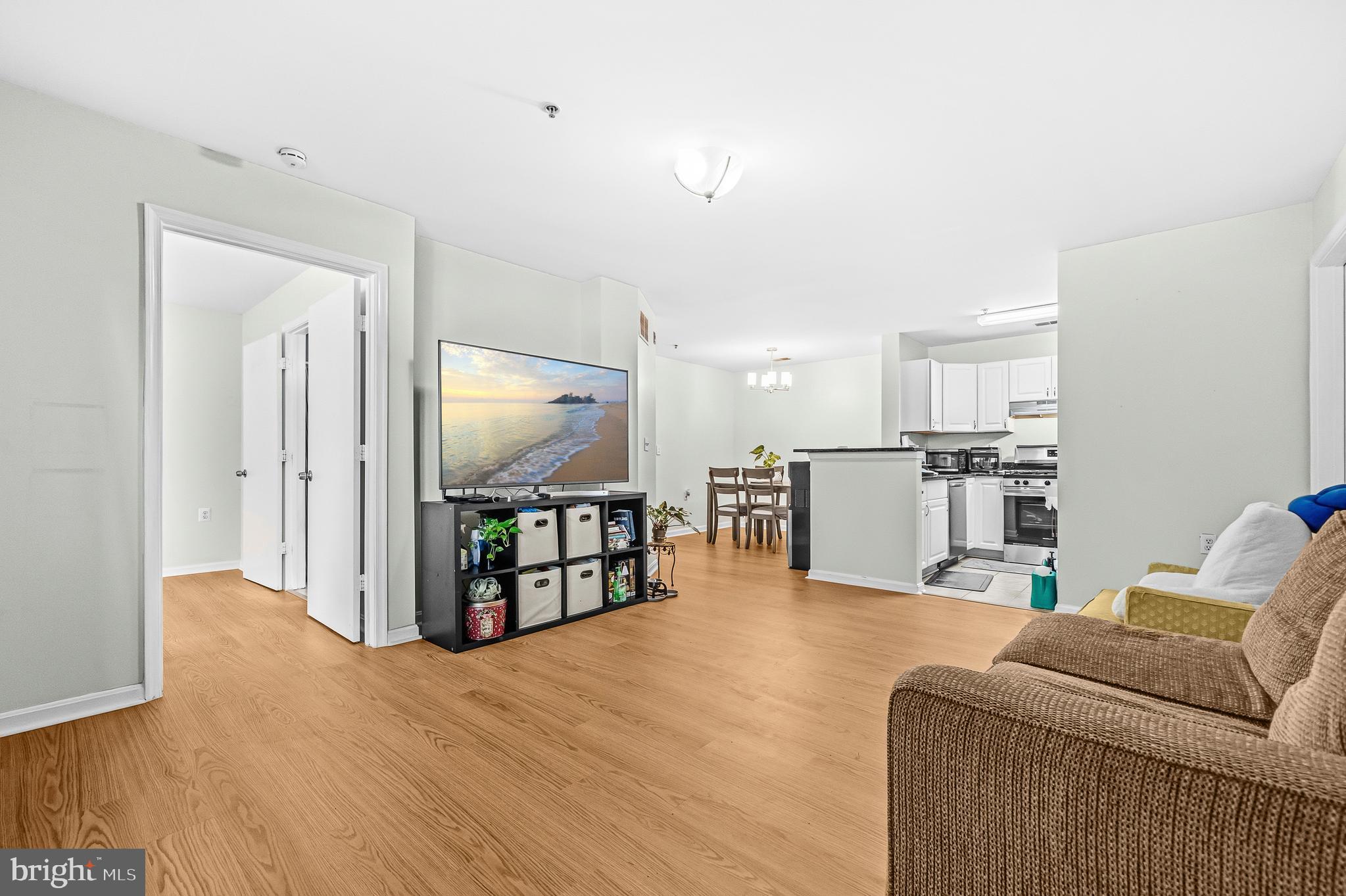 BROOKSTONE - Residential