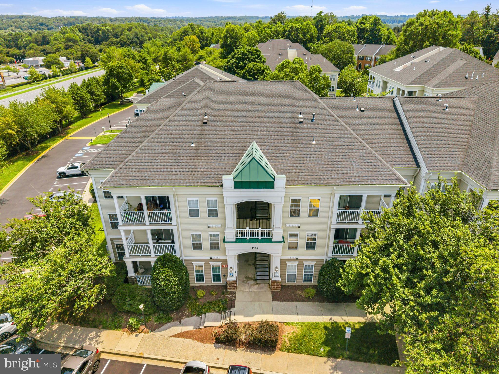 BROOKSTONE - Residential