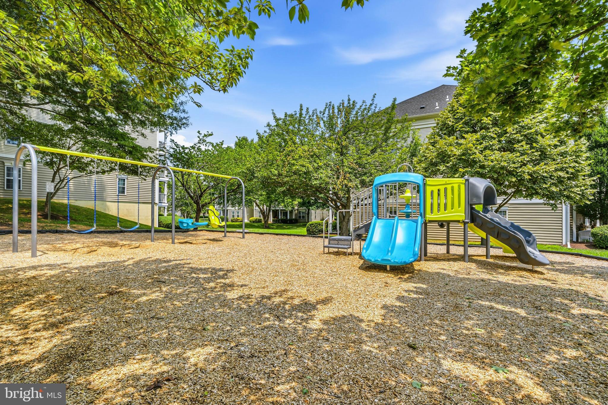 BROOKSTONE - Residential