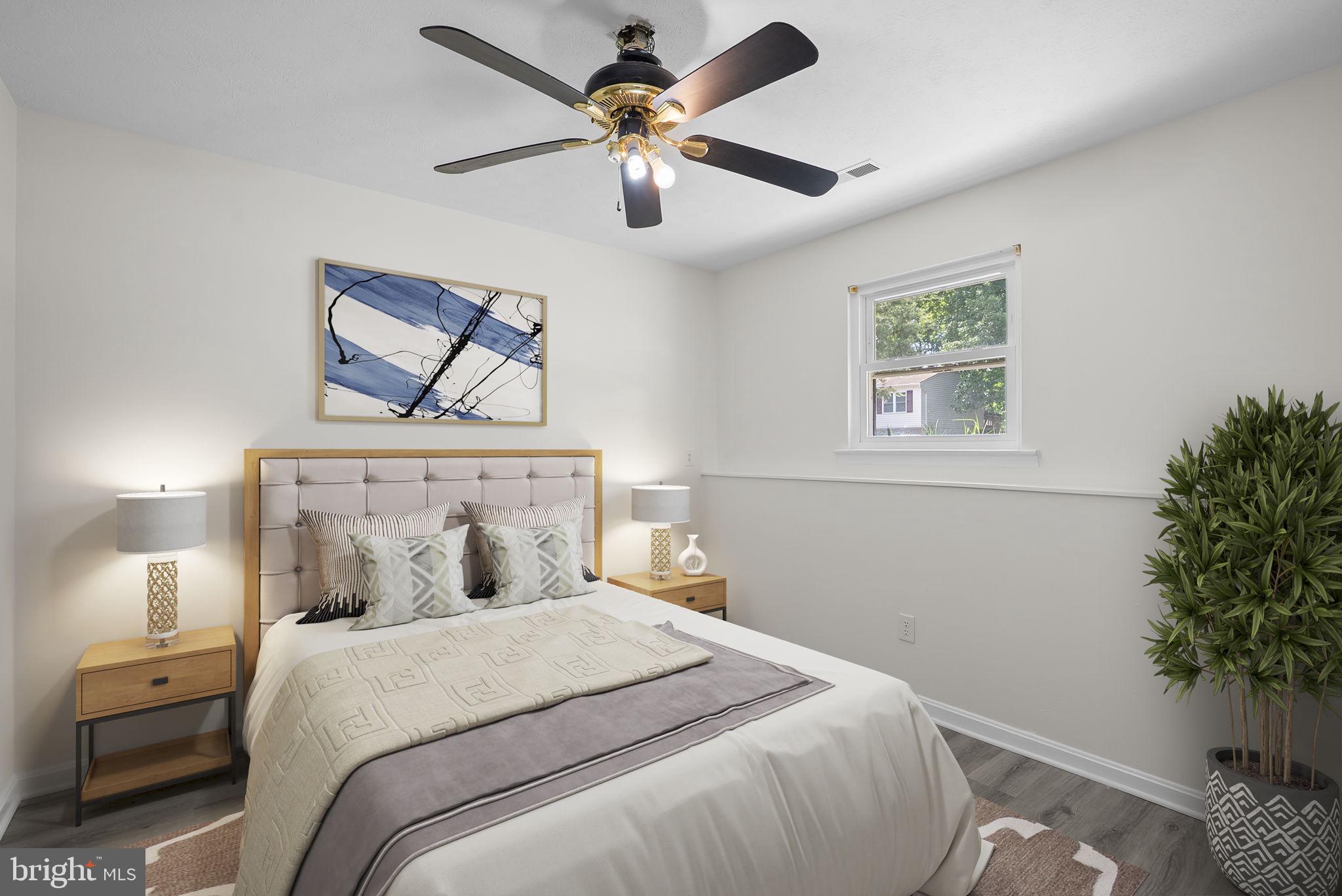 CLINTON WOODS - Residential