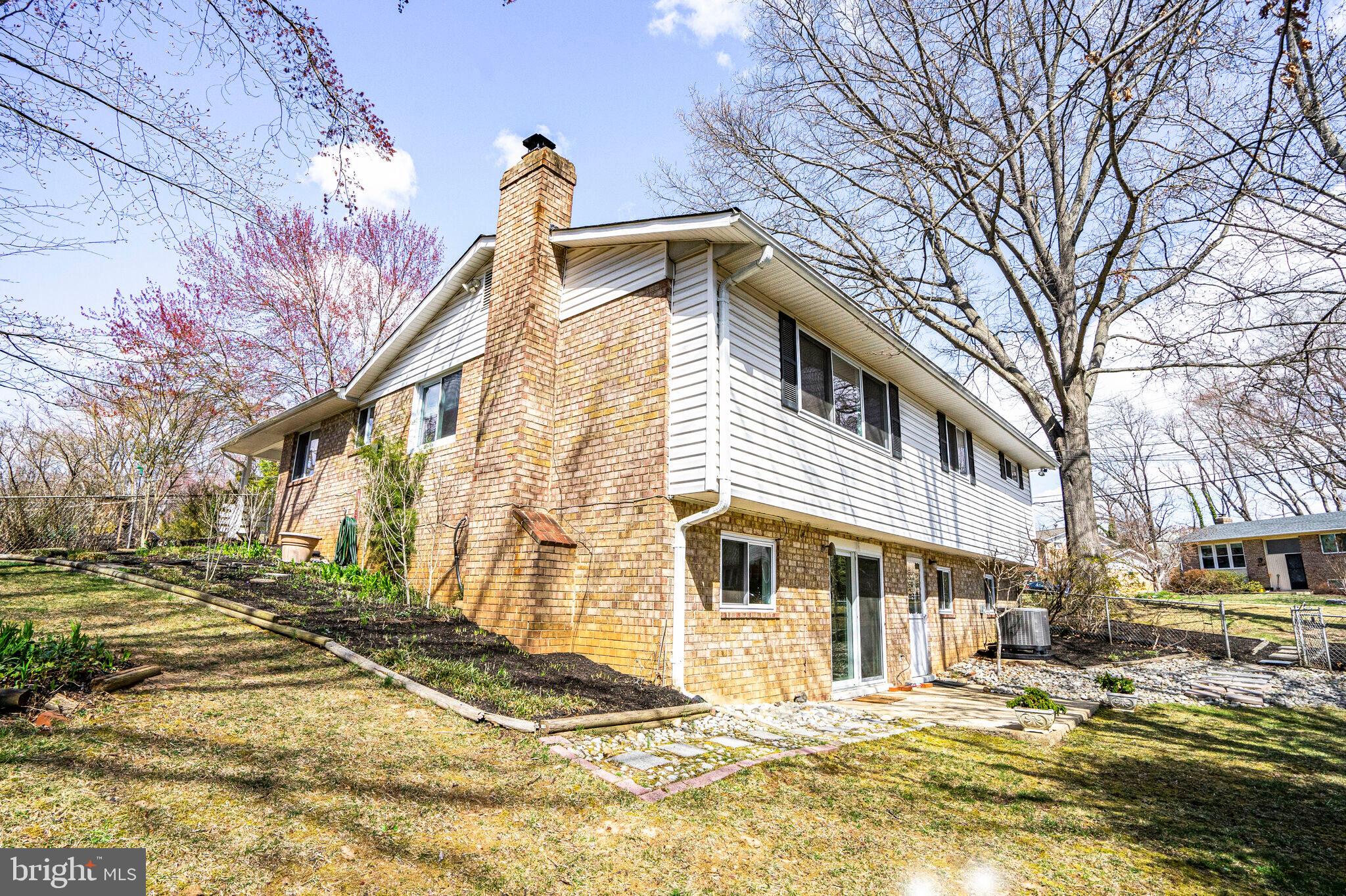 WEST SPRINGFIELD VILLAGE - Residential