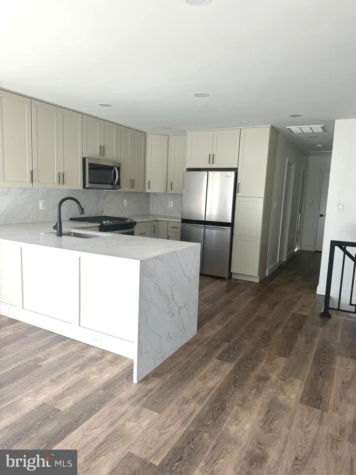 BERKSHIRE - Residential
