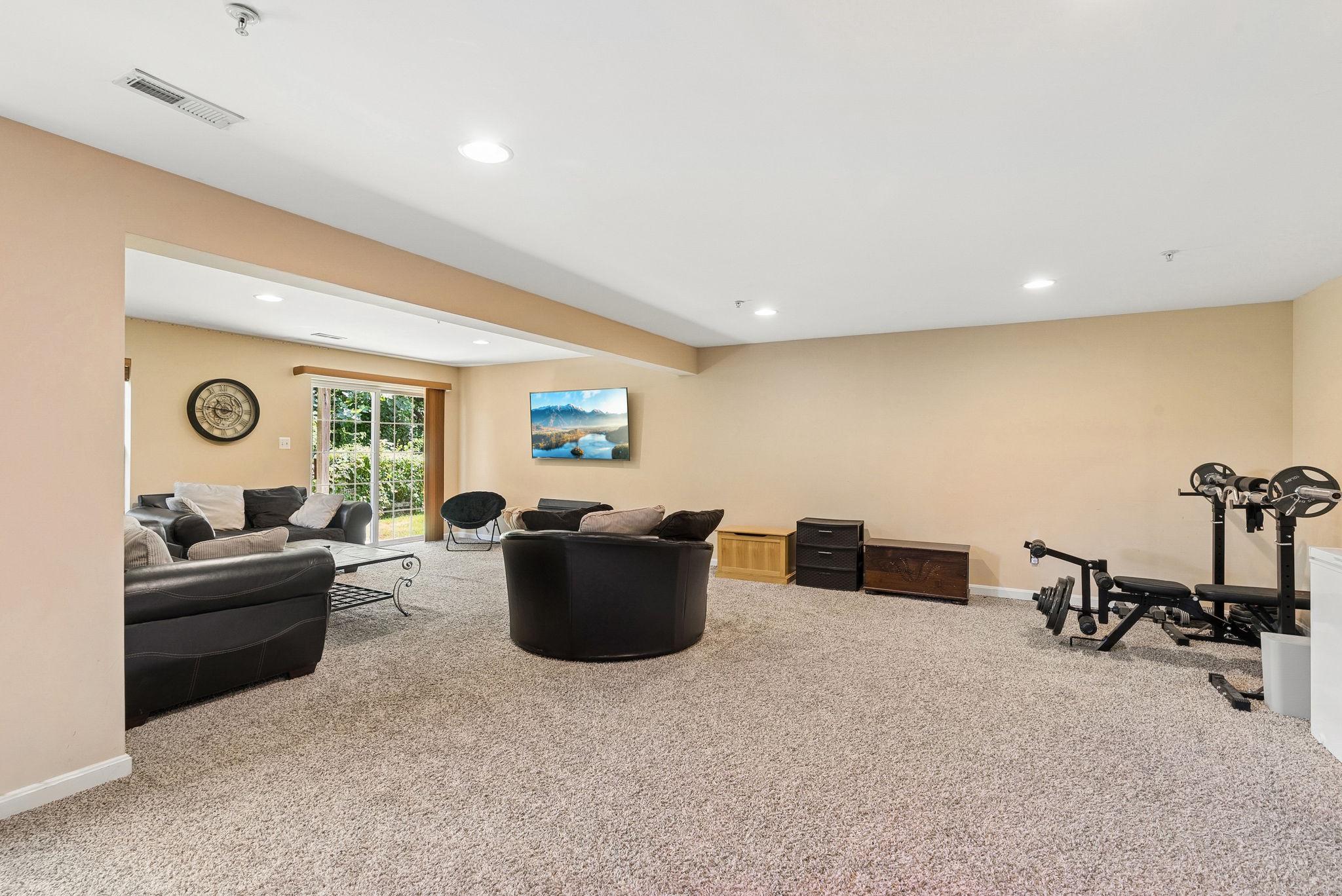 MONMOUTH MEADOWS - Residential