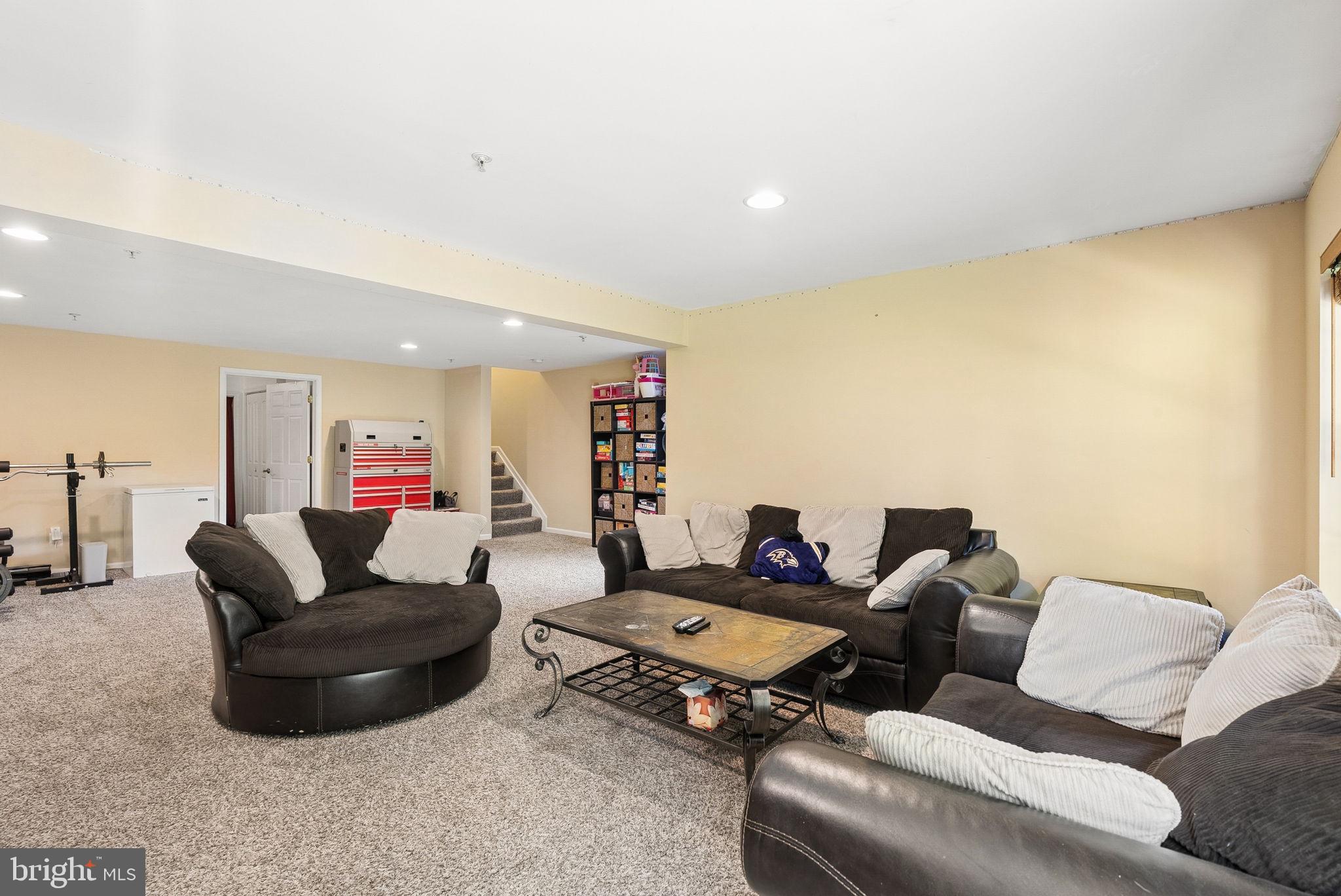 MONMOUTH MEADOWS - Residential