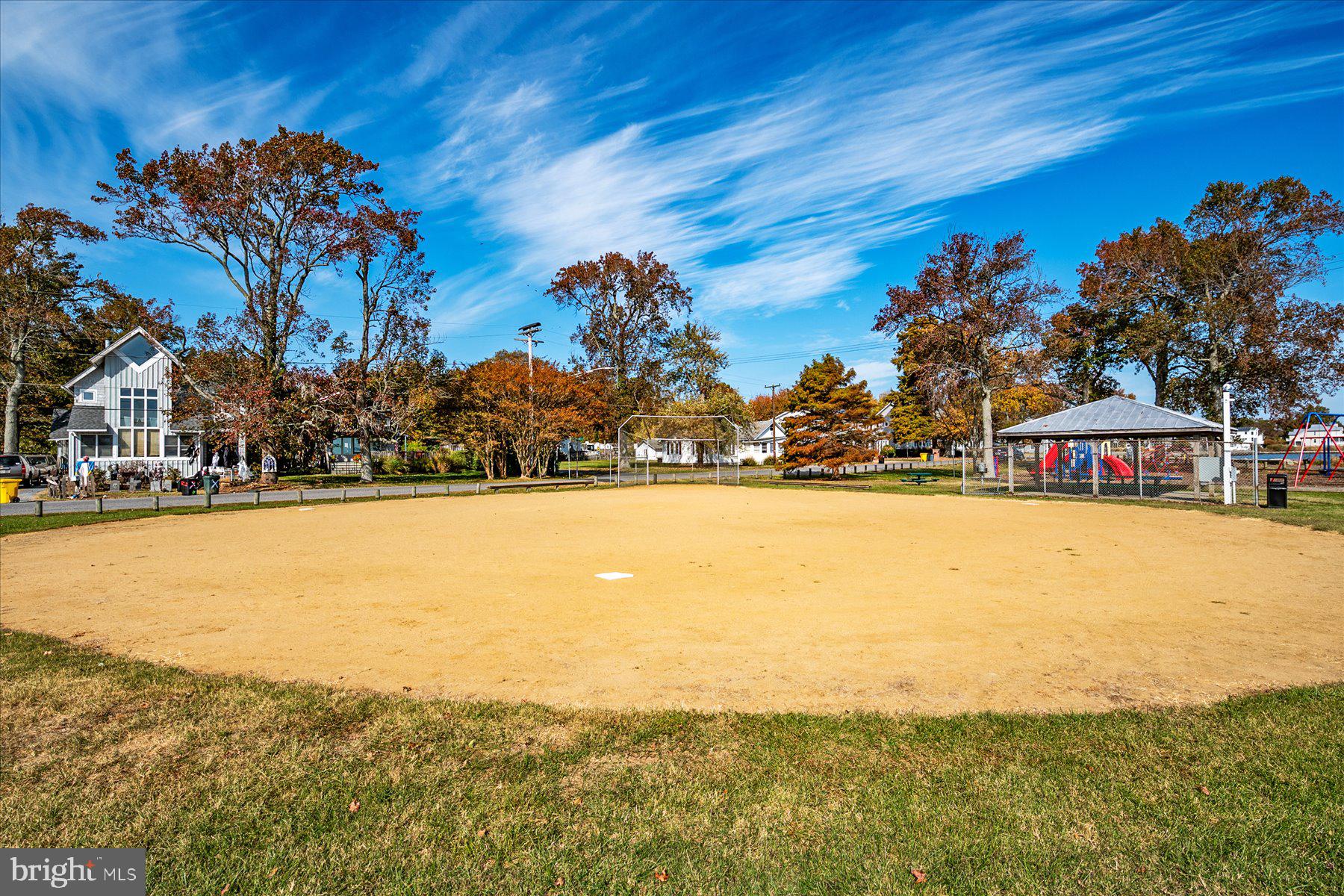 FRANKLIN MANOR BEACH - Residential