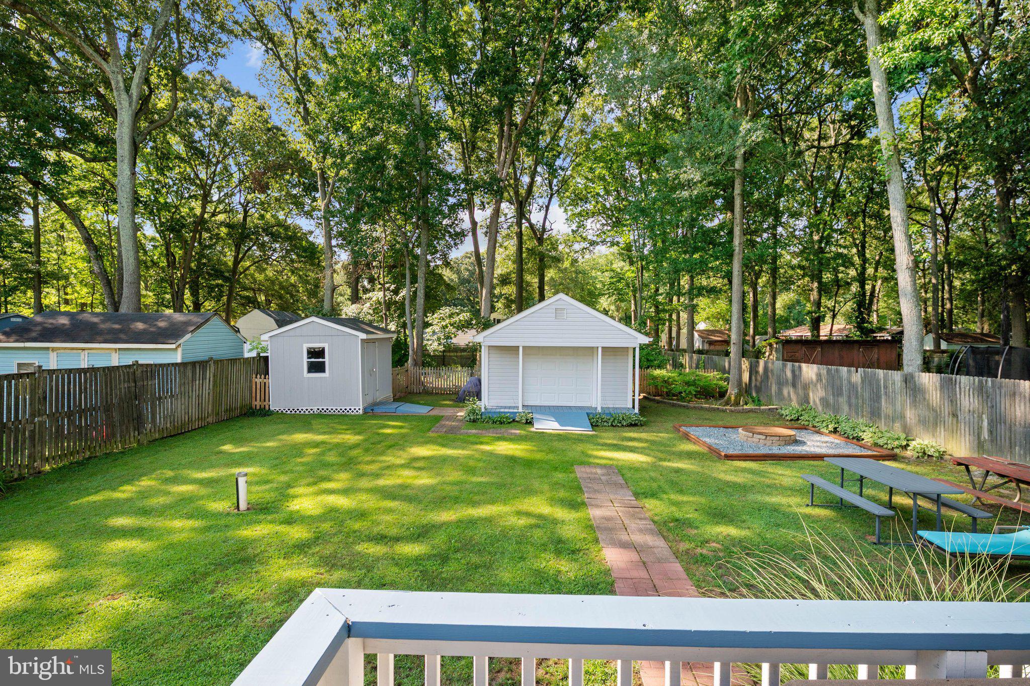FRANKLIN MANOR BEACH - Residential