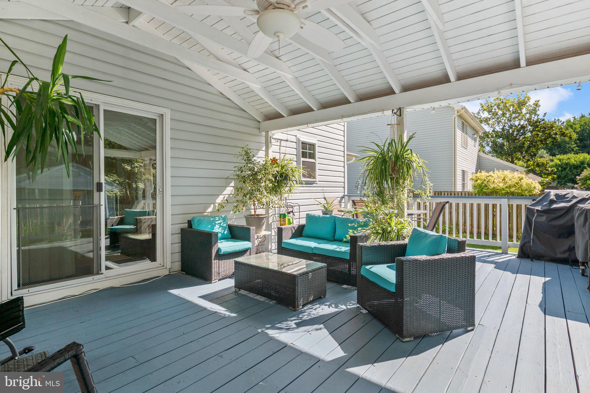 FRANKLIN MANOR BEACH - Residential