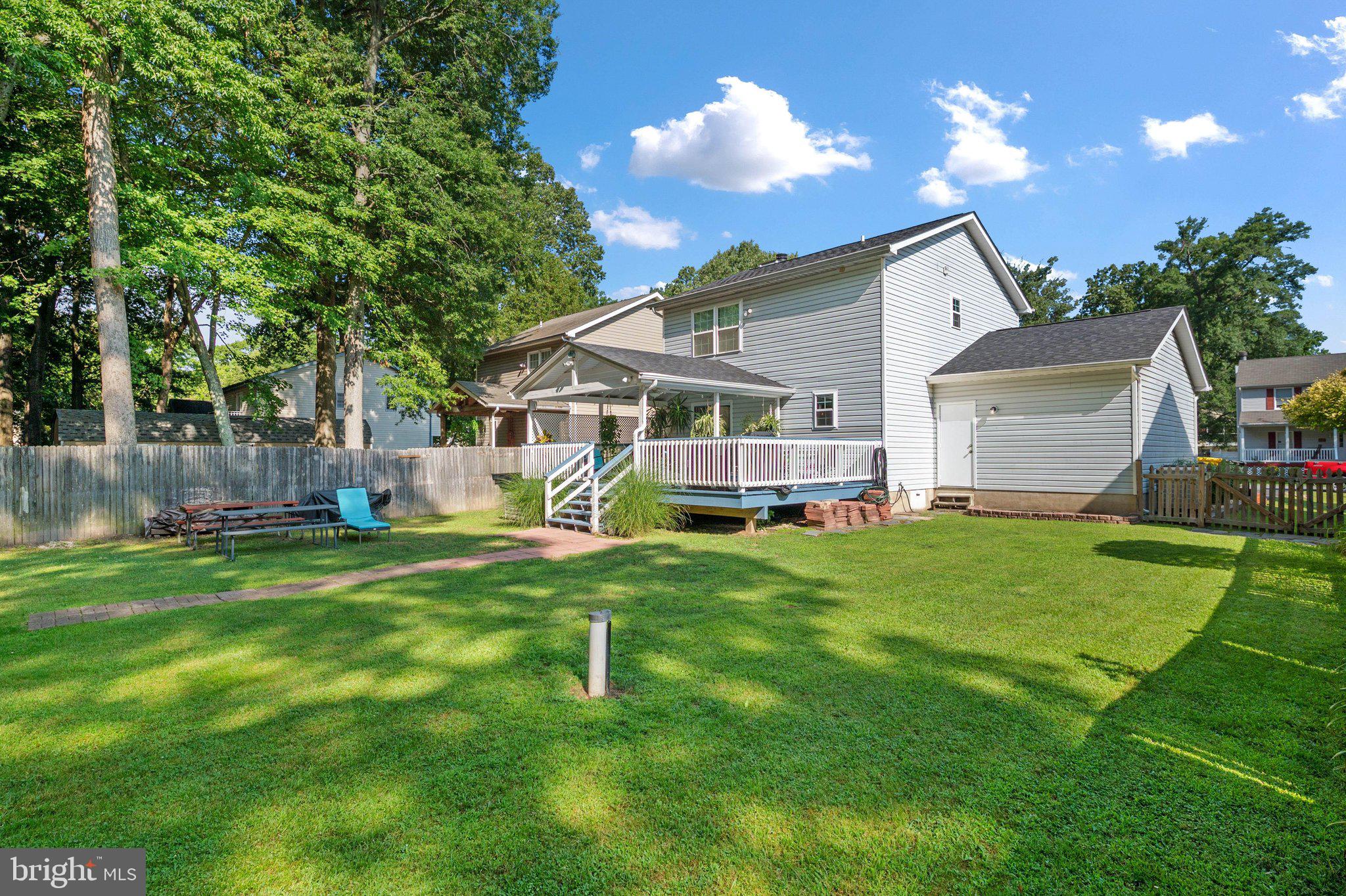 FRANKLIN MANOR BEACH - Residential