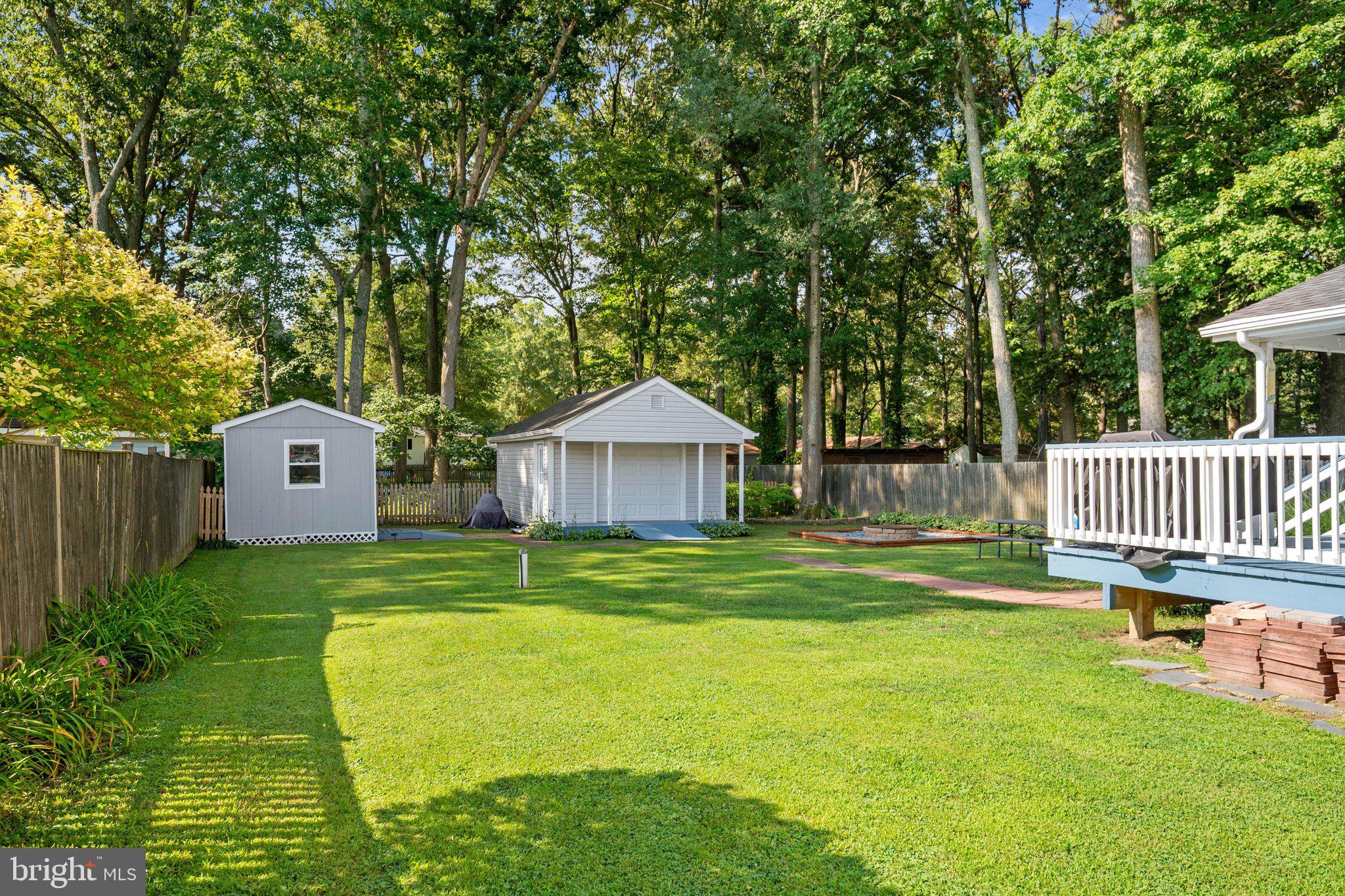 FRANKLIN MANOR BEACH - Residential
