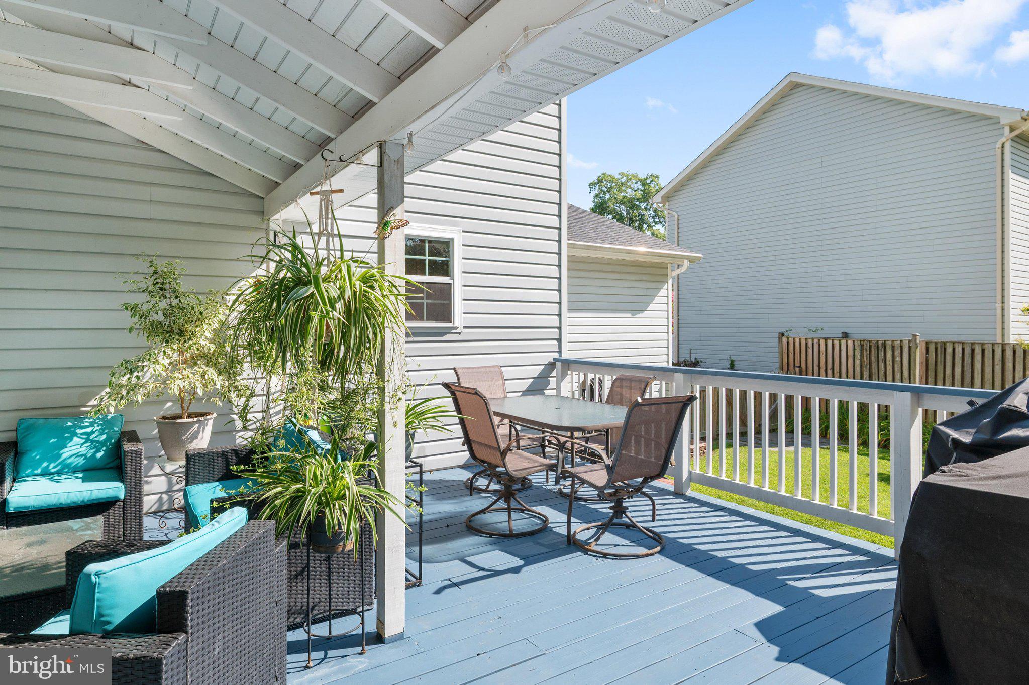 FRANKLIN MANOR BEACH - Residential