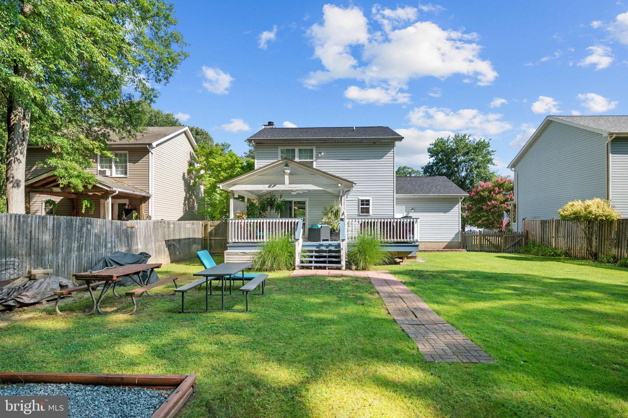 FRANKLIN MANOR BEACH - Residential