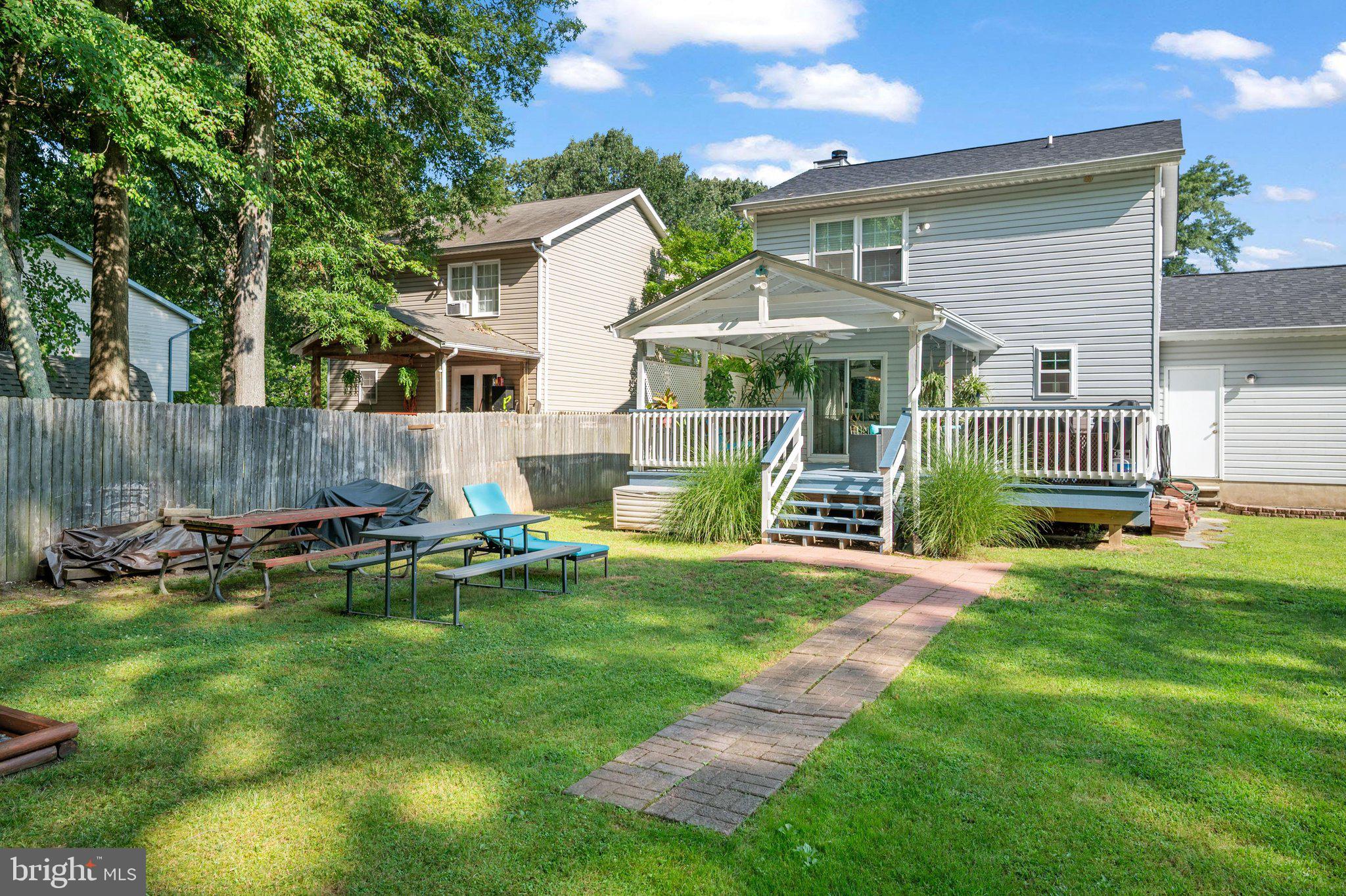 FRANKLIN MANOR BEACH - Residential