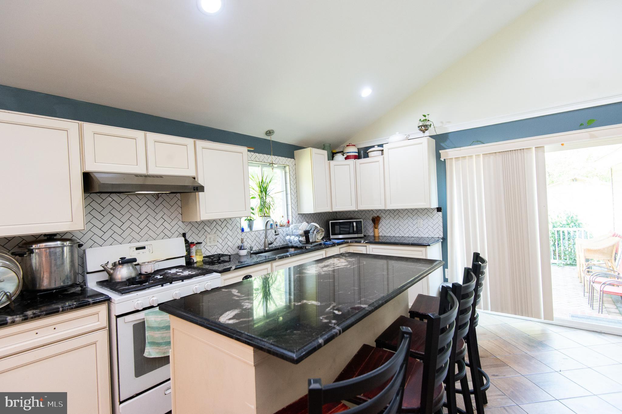 TALL PINES MHP - Residential