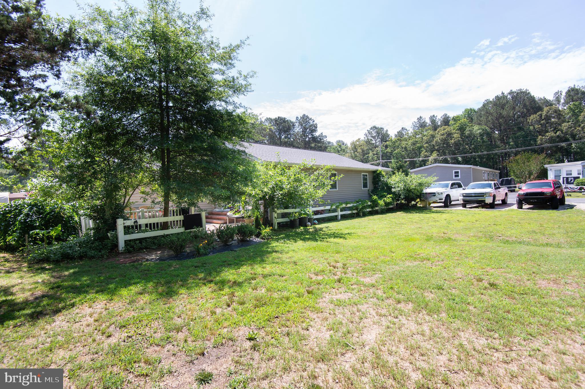 TALL PINES MHP - Residential