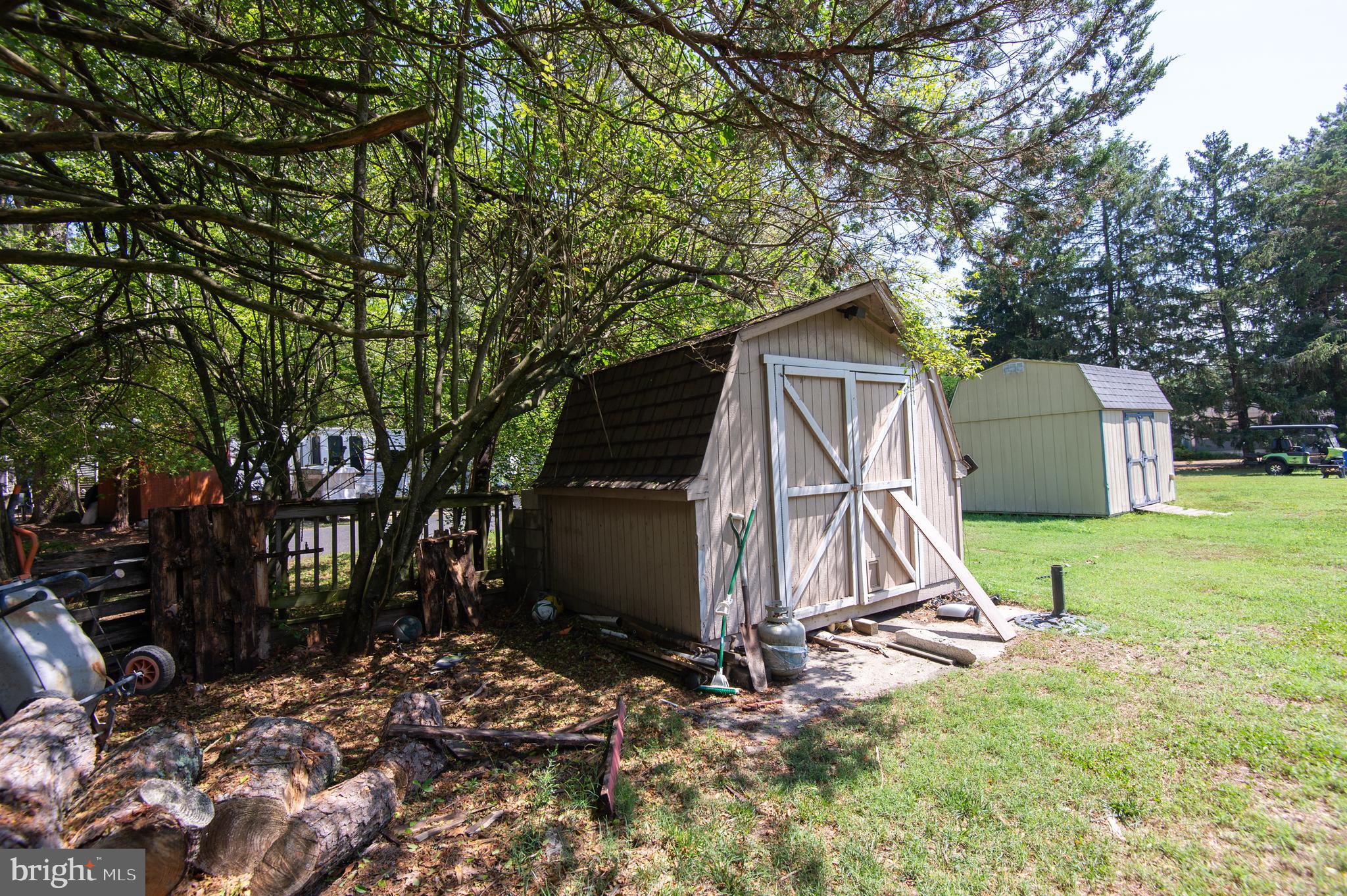 TALL PINES MHP - Residential