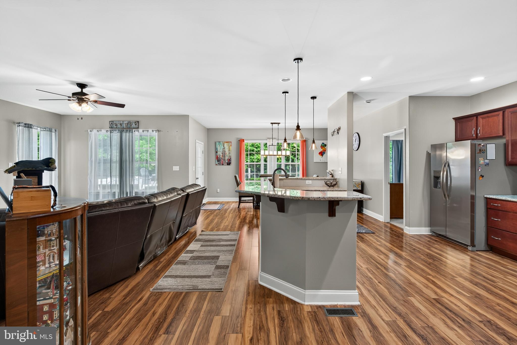 WOODS EDGE - Residential