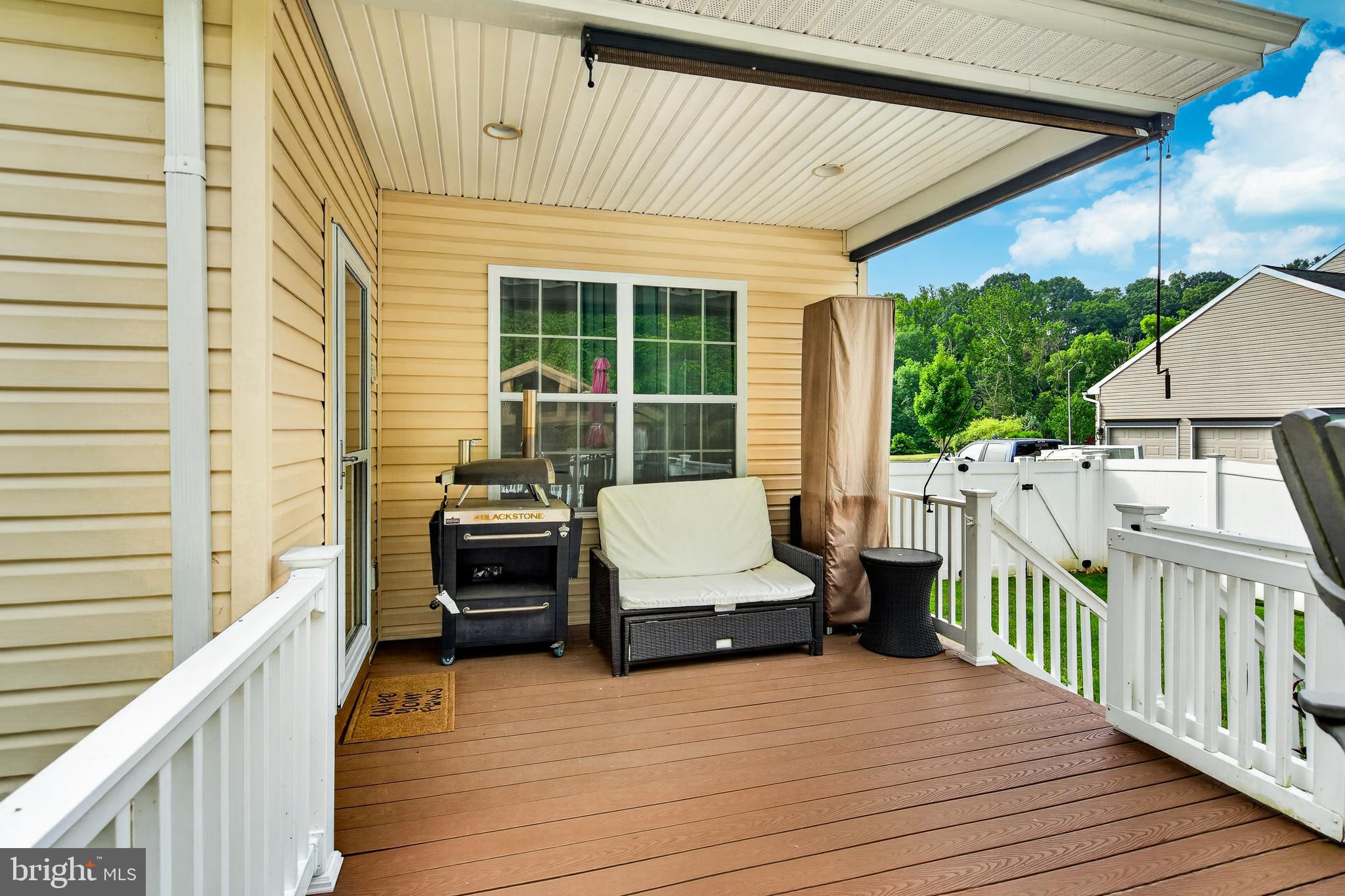 WOODS EDGE - Residential