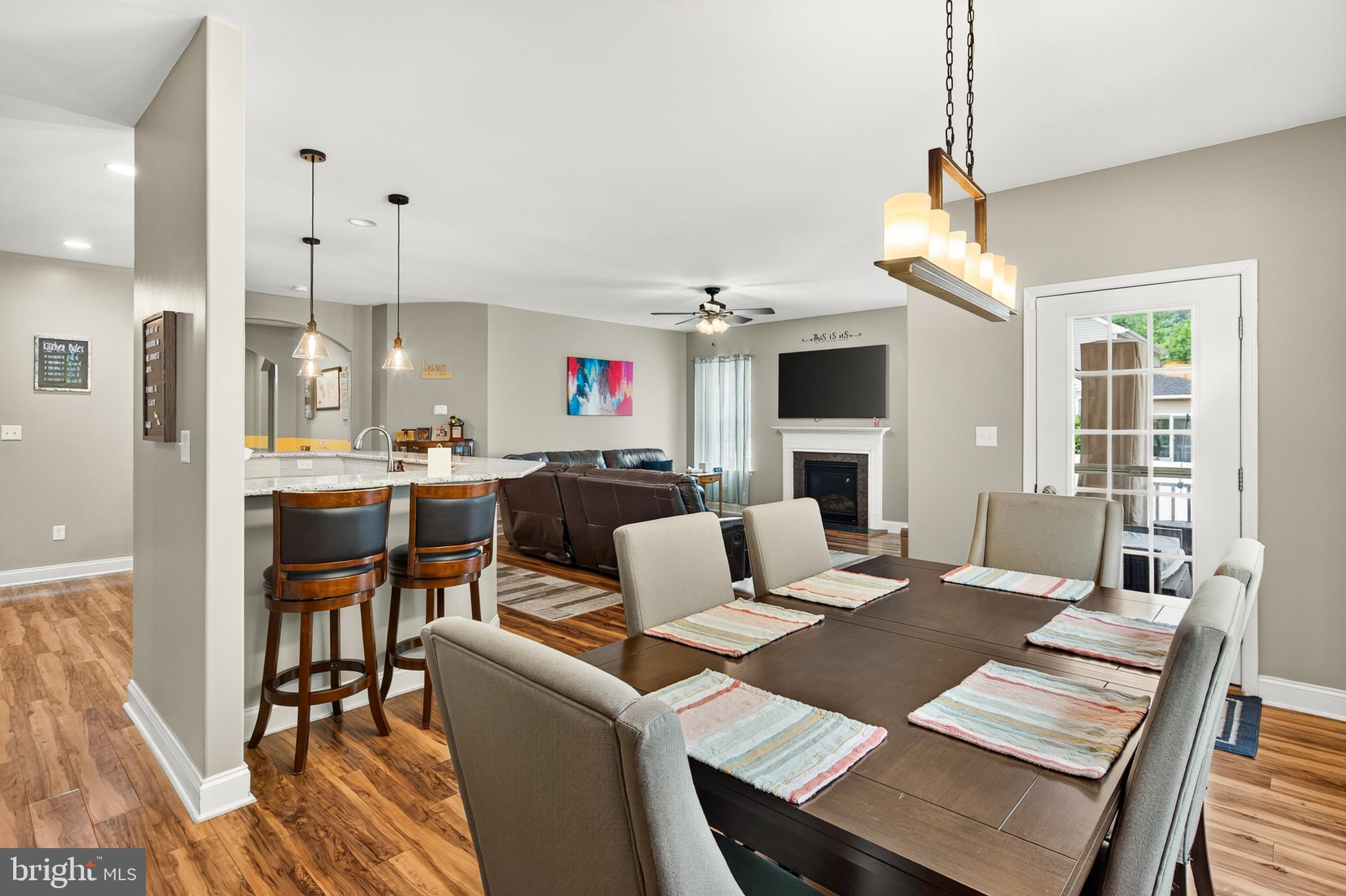 WOODS EDGE - Residential