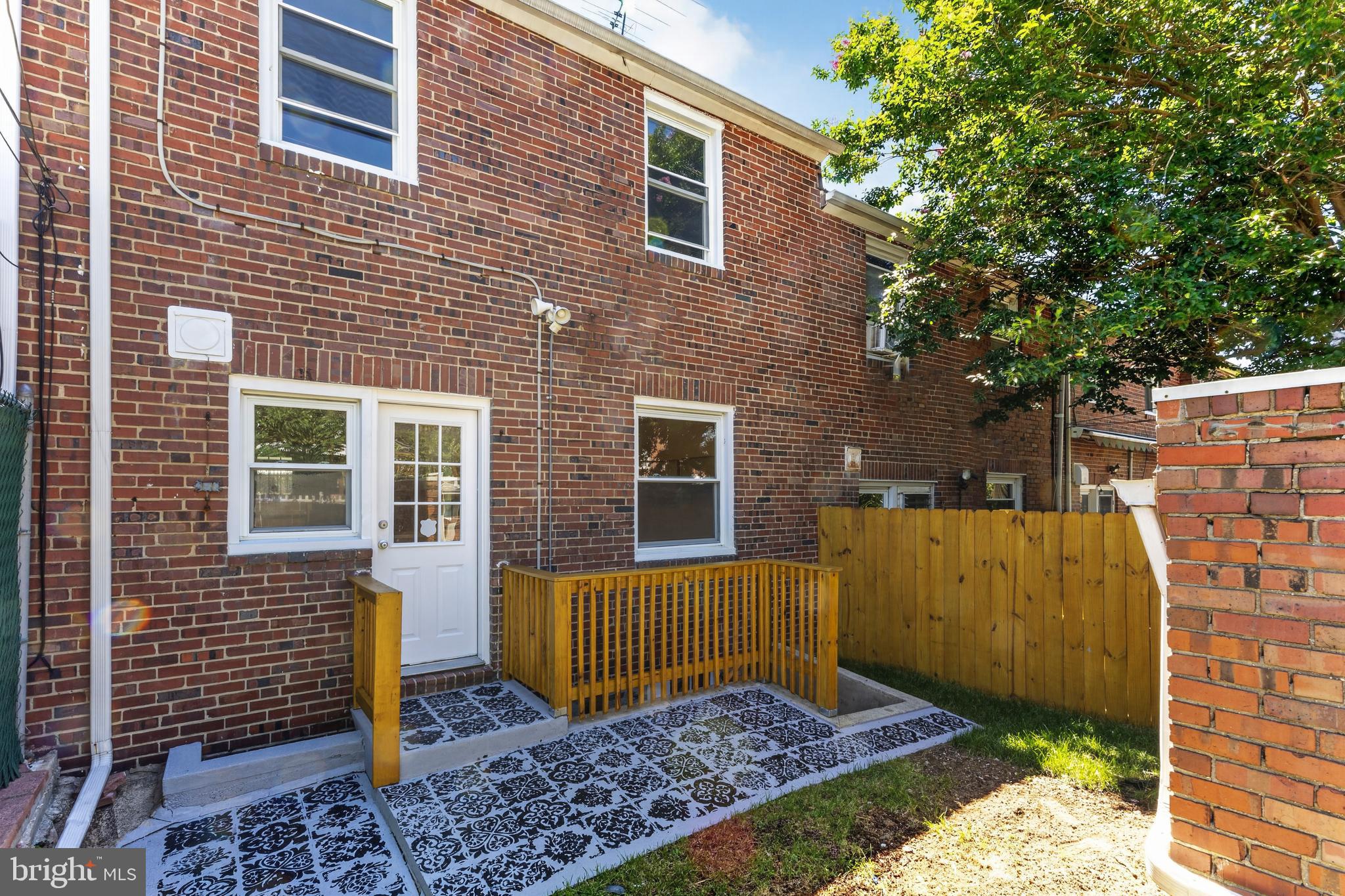 EDNOR GARDENS HISTORIC DISTRICT - Residential