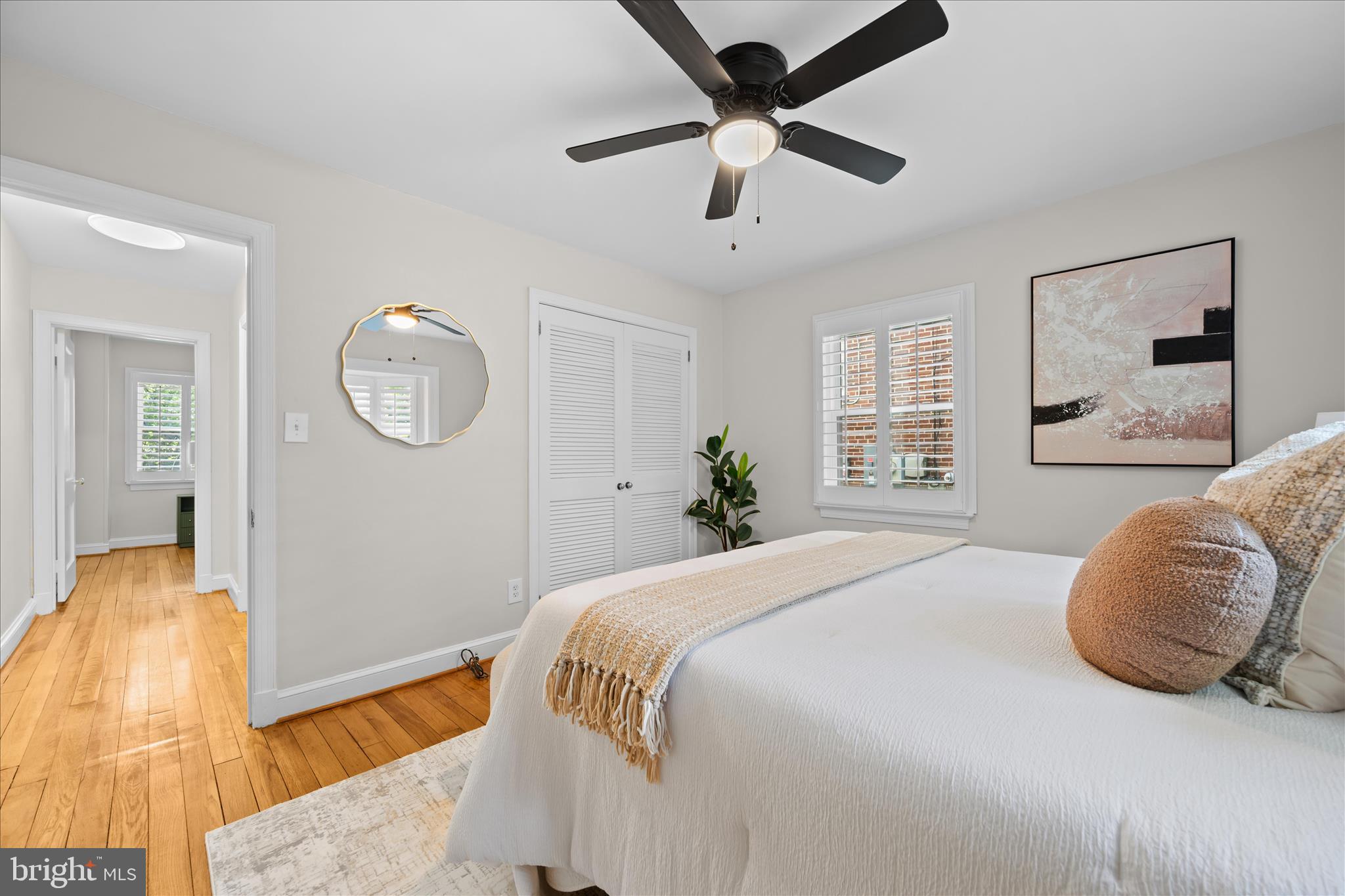 WOODSIDE KNOLLS - Residential