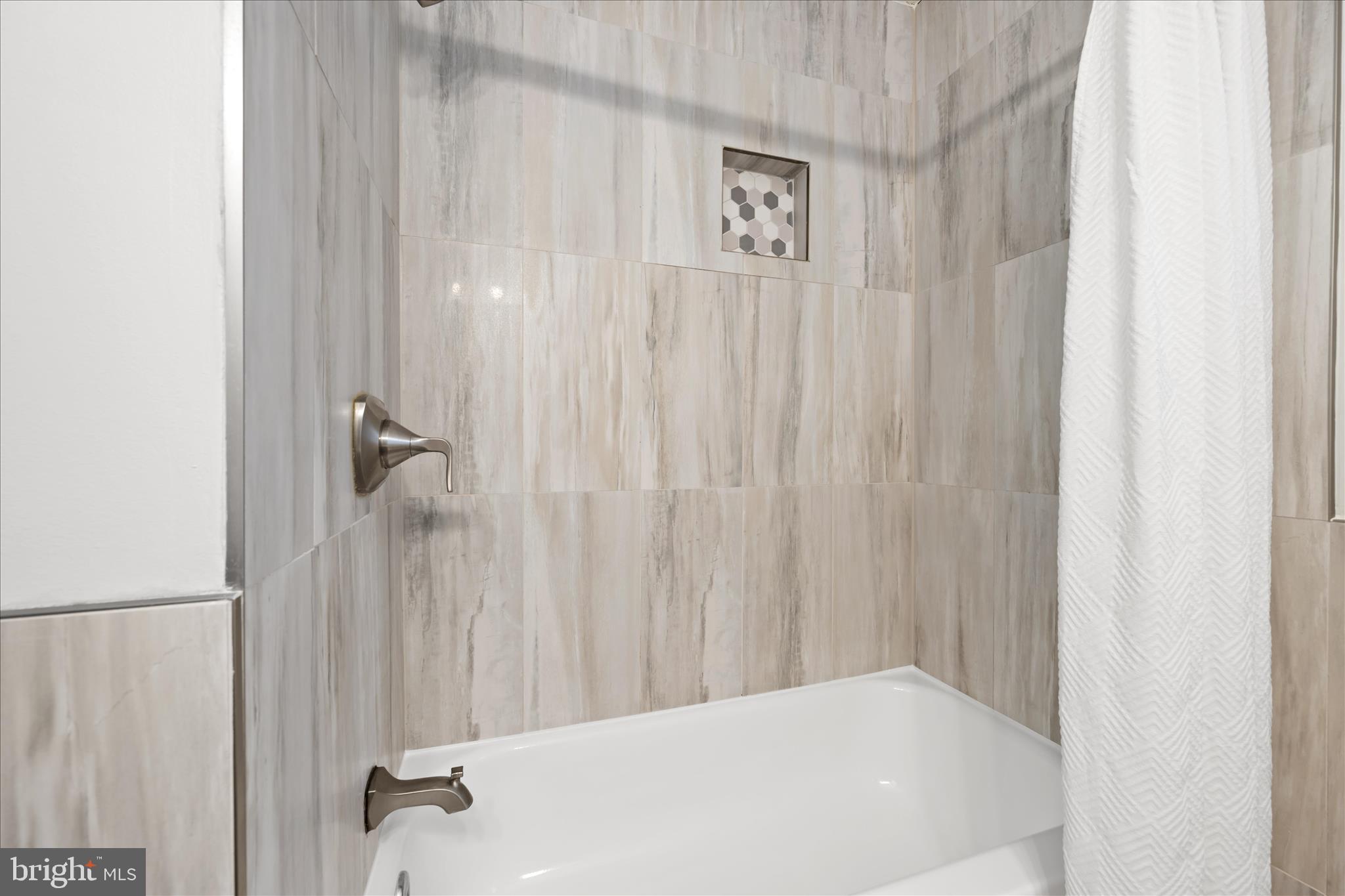 WOODSIDE KNOLLS - Residential