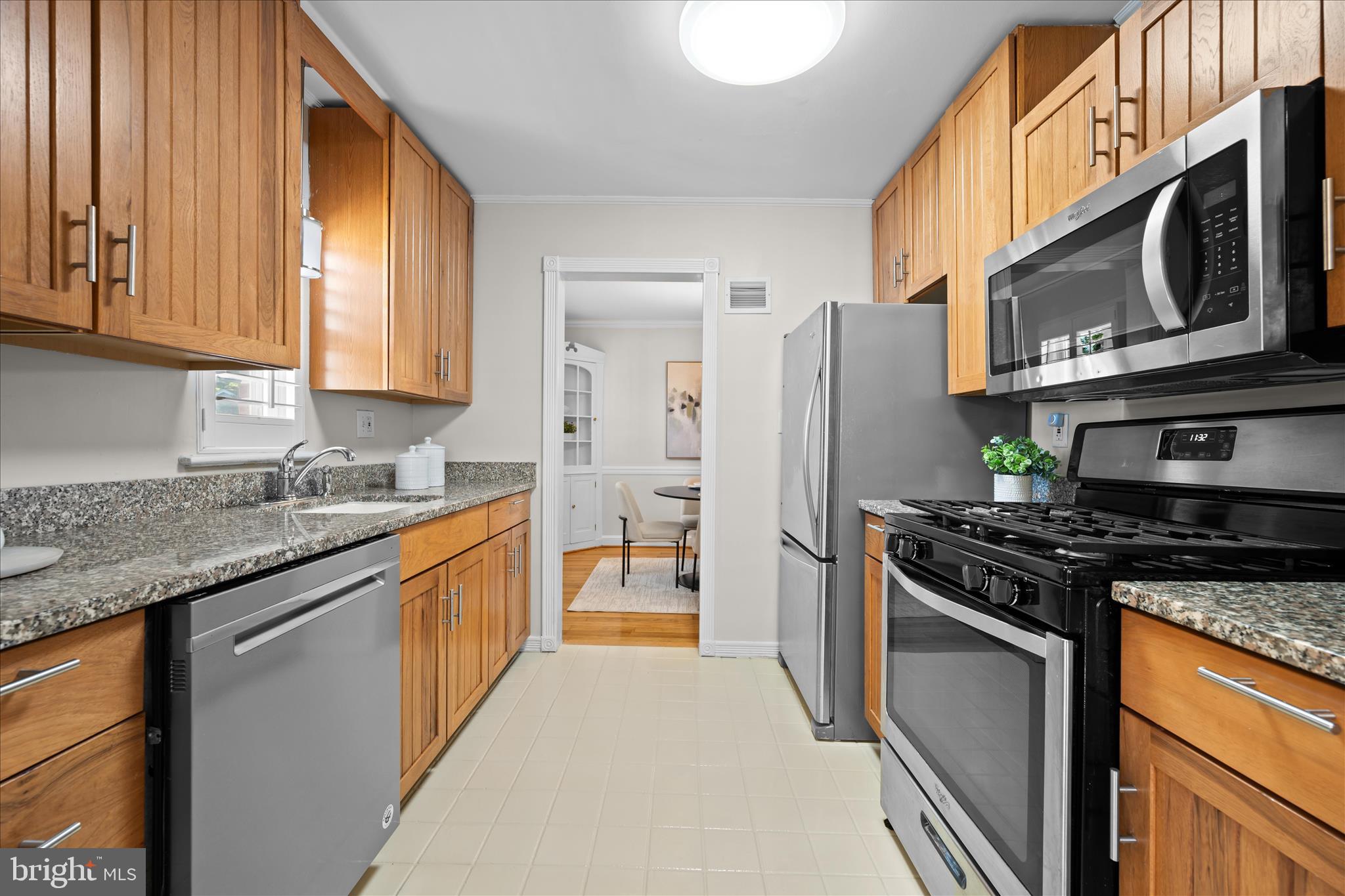 WOODSIDE KNOLLS - Residential