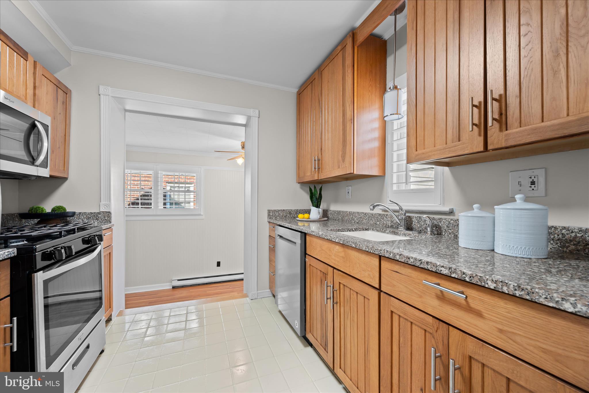 WOODSIDE KNOLLS - Residential
