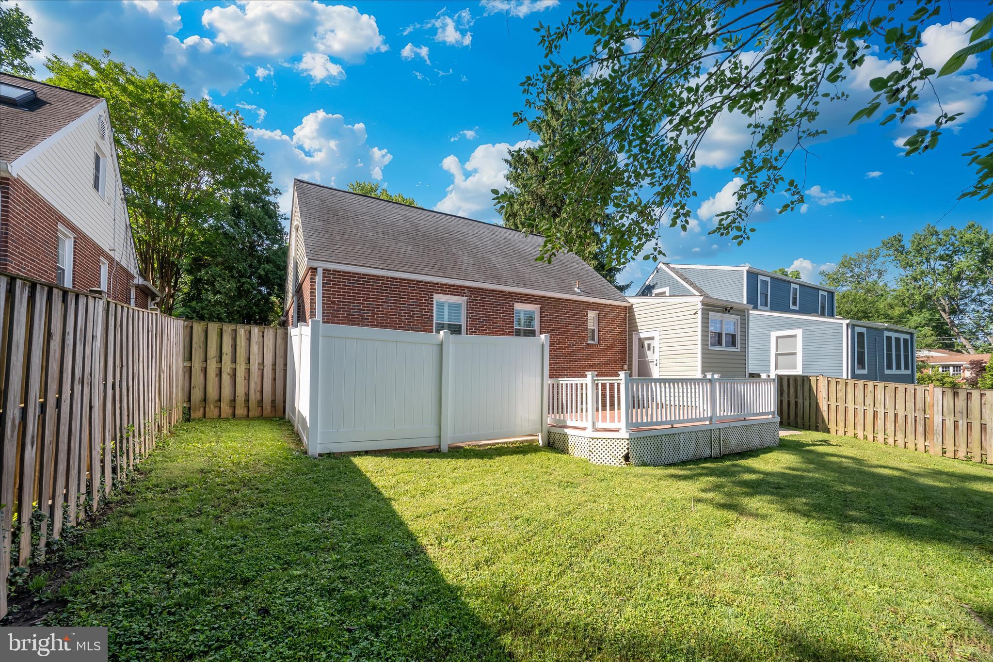 WOODSIDE KNOLLS - Residential