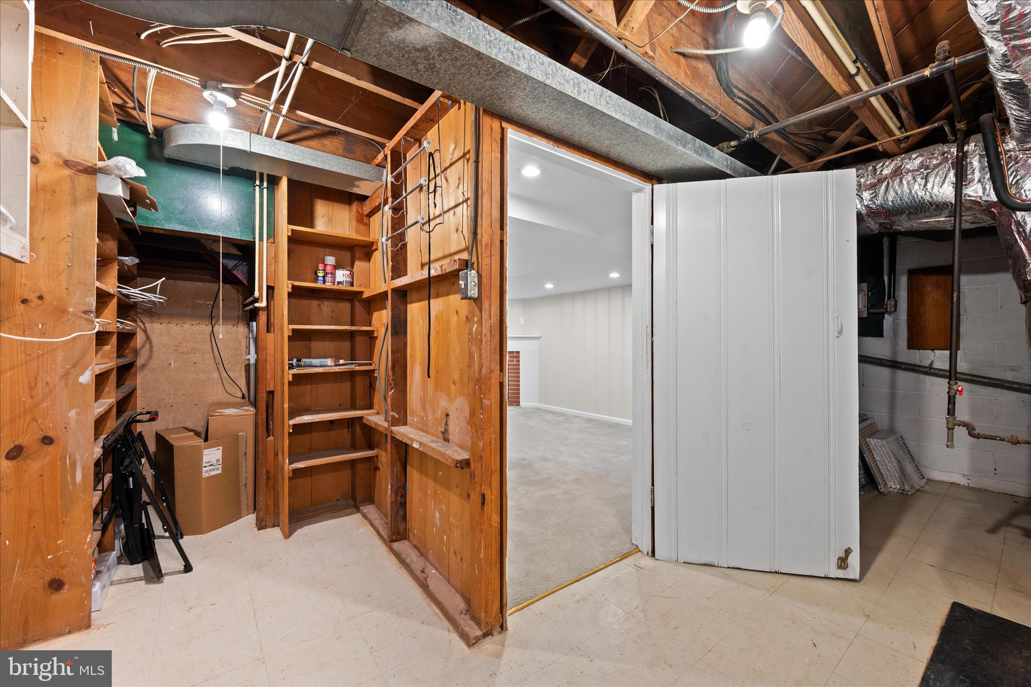 WOODSIDE KNOLLS - Residential