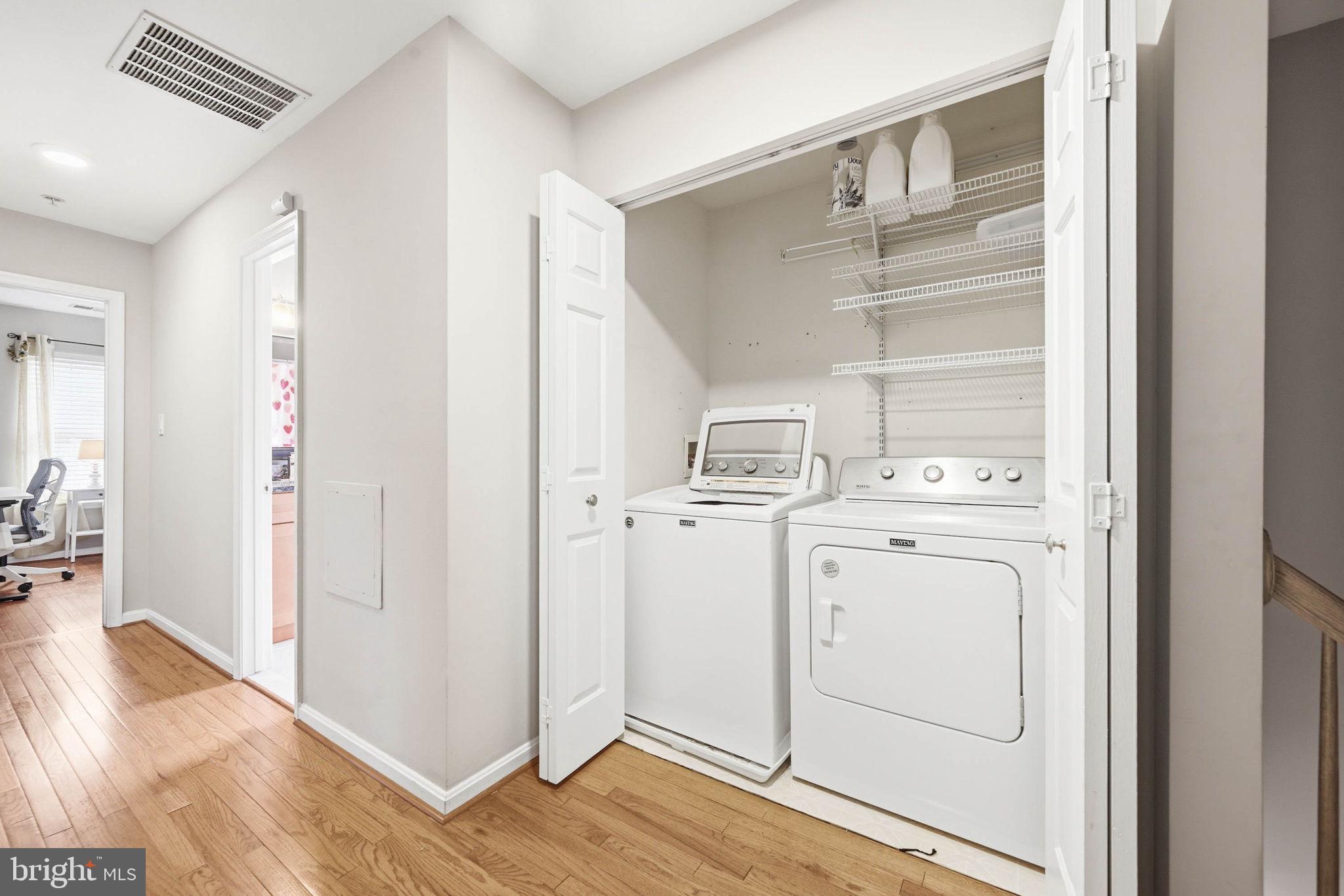 RIVER OAKS - Residential