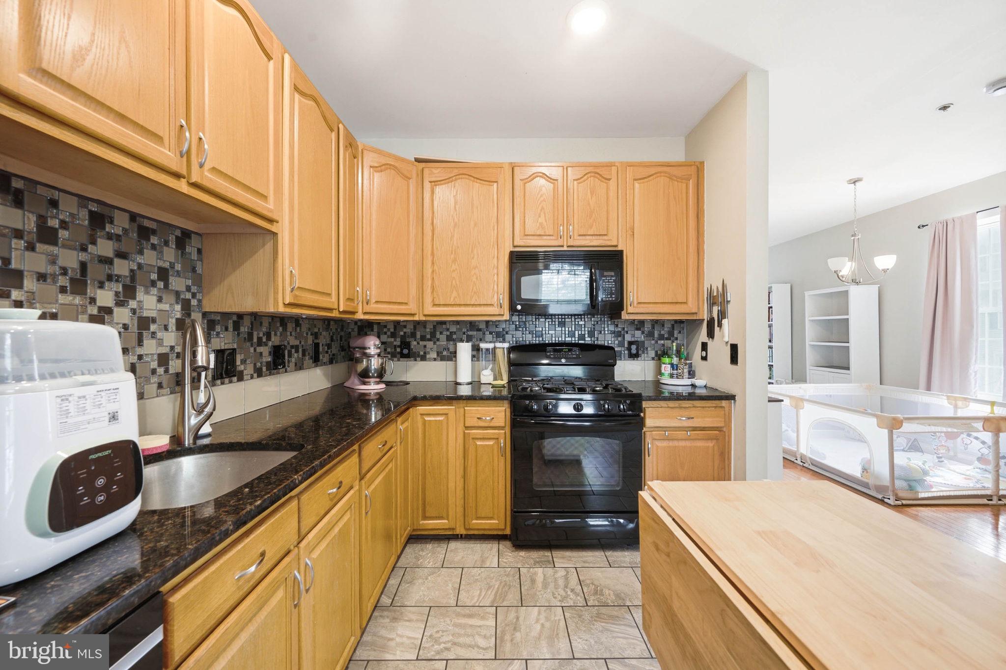 RIVER OAKS - Residential
